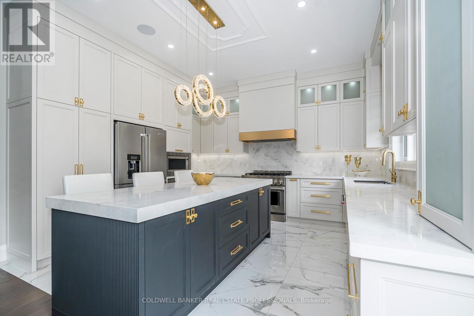 TORONTO (WEXFORD-MARYVALE), Ontario, M1R 3X4, CA, 8 Bedrooms Bedrooms, ,7 BathroomsBathrooms,Residential,For Sale,1951163
