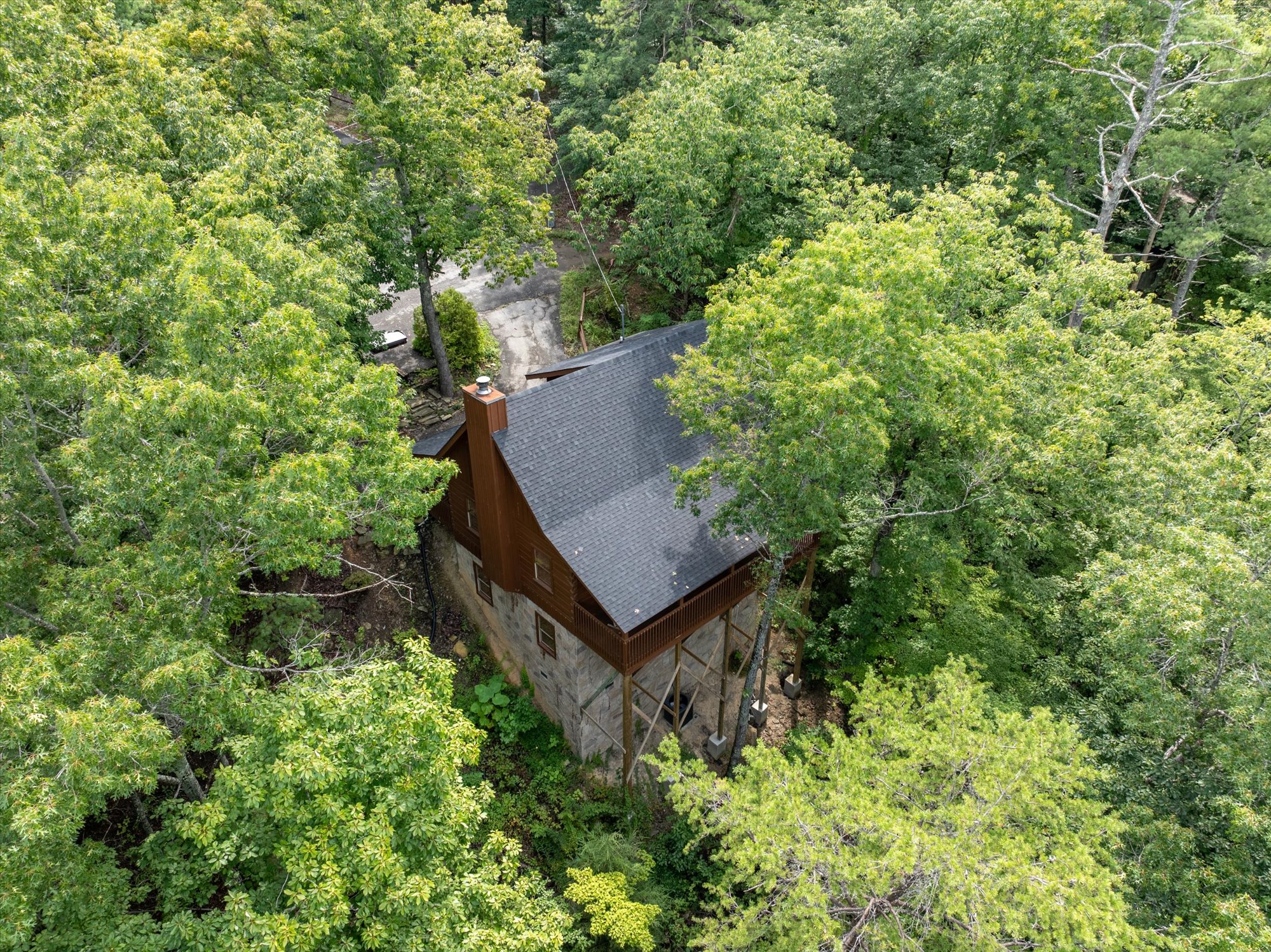 Pigeon Forge, Tennessee, 37863, United States, 1 Bedroom Bedrooms, ,3 BathroomsBathrooms,Residential,For Sale,1944891