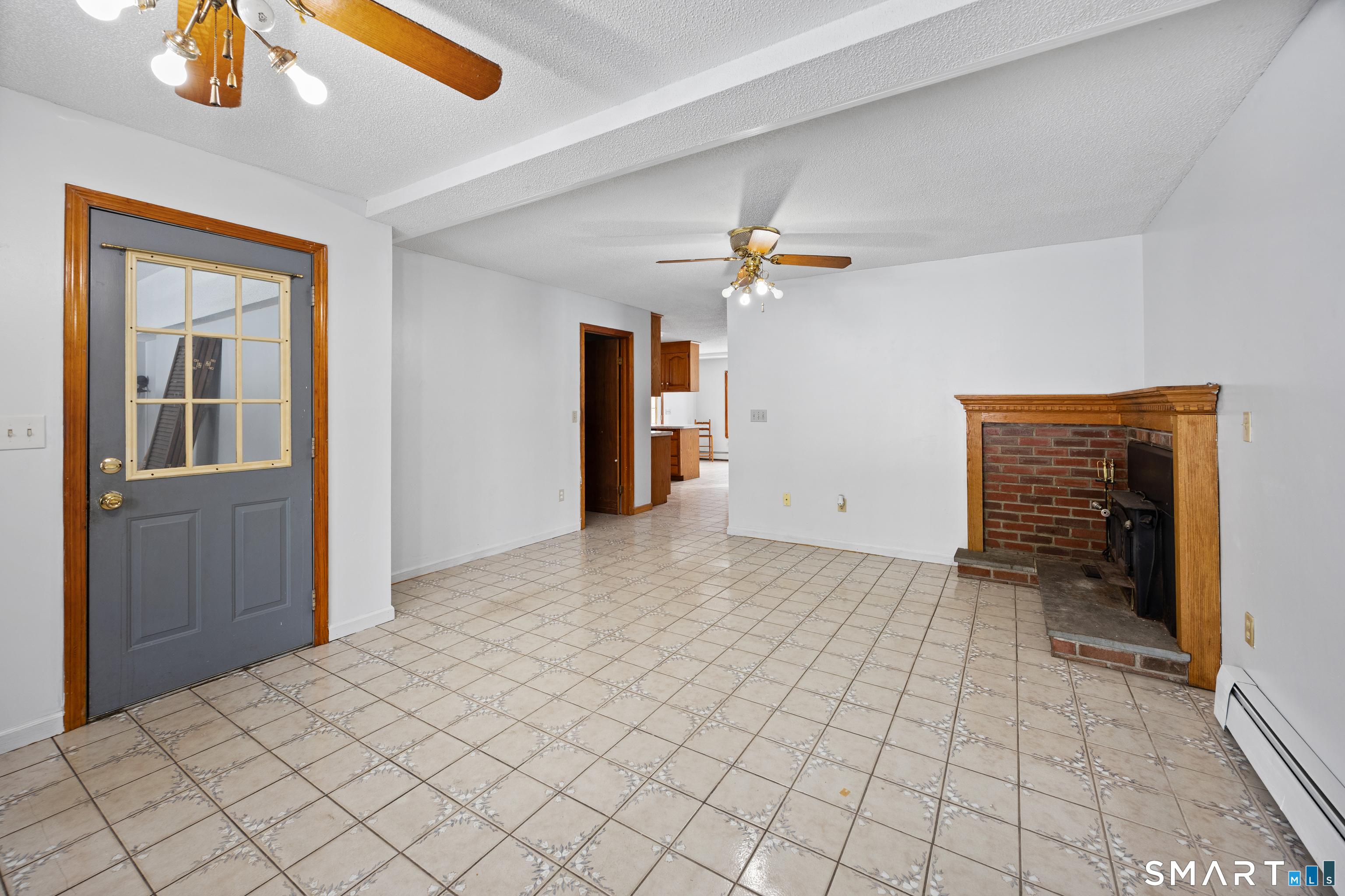 Southington, Connecticut, 06489, United States, 5 Bedrooms Bedrooms, ,3 BathroomsBathrooms,Residential,For Sale,2007439