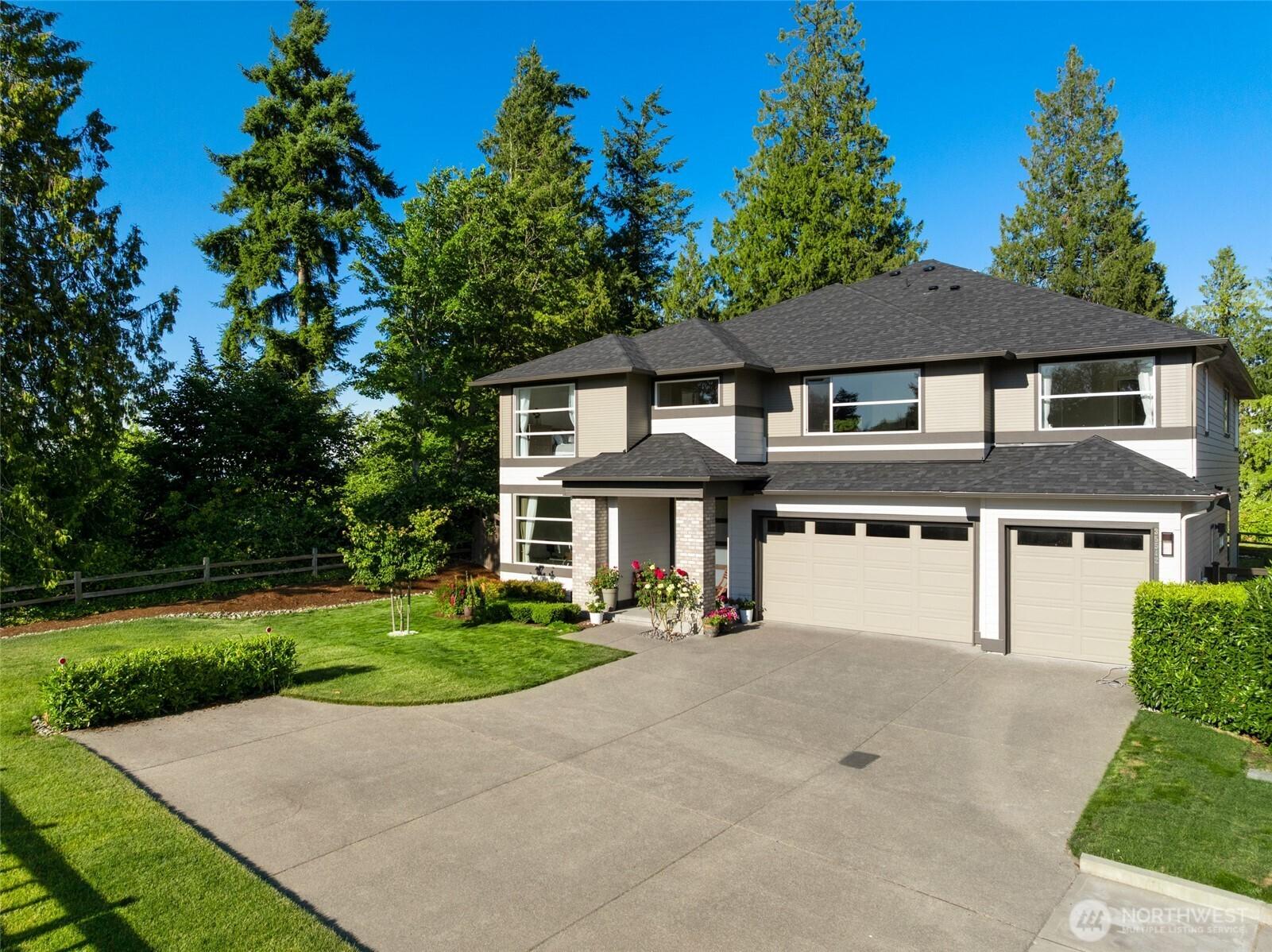 AUBURN, Washington, 98001, United States, 4 Bedrooms Bedrooms, ,4 BathroomsBathrooms,Residential,For Sale,1896068