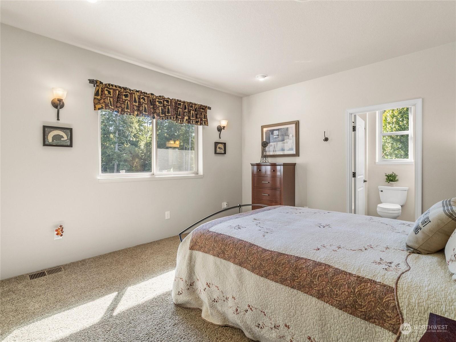 LONG BEACH, Washington, 98624, United States, 3 Bedrooms Bedrooms, ,4 BathroomsBathrooms,Residential,For Sale,1827835