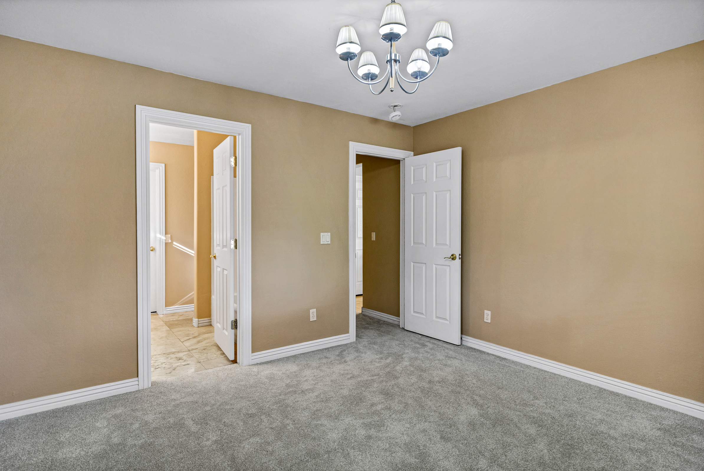 Mesa, Arizona, 85207, United States, 5 Bedrooms Bedrooms, ,4 BathroomsBathrooms,Residential,For Sale,1976858