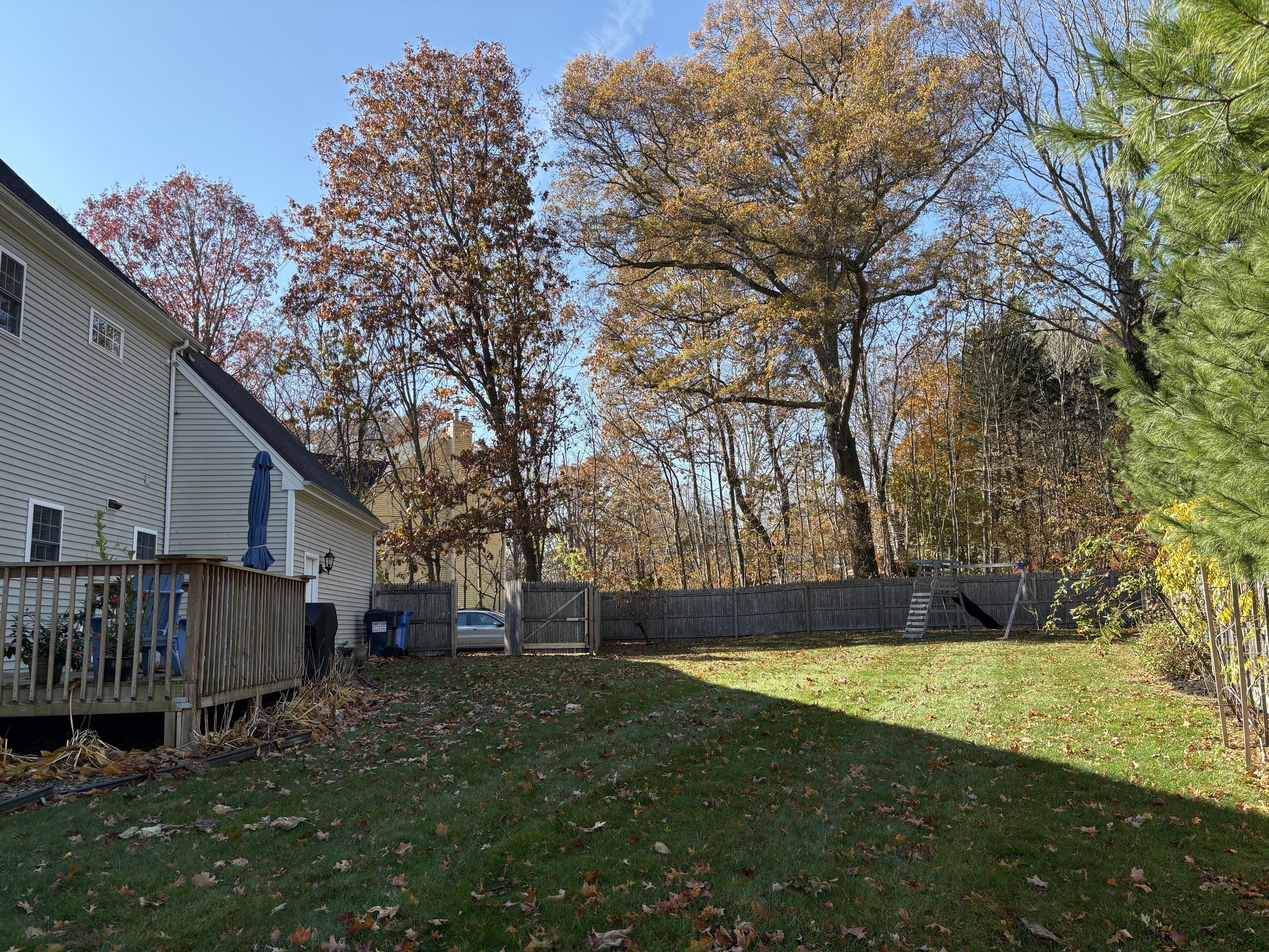 Clinton, Connecticut, 06413, United States, 4 Bedrooms Bedrooms, ,3 BathroomsBathrooms,Residential,For Sale,1989130