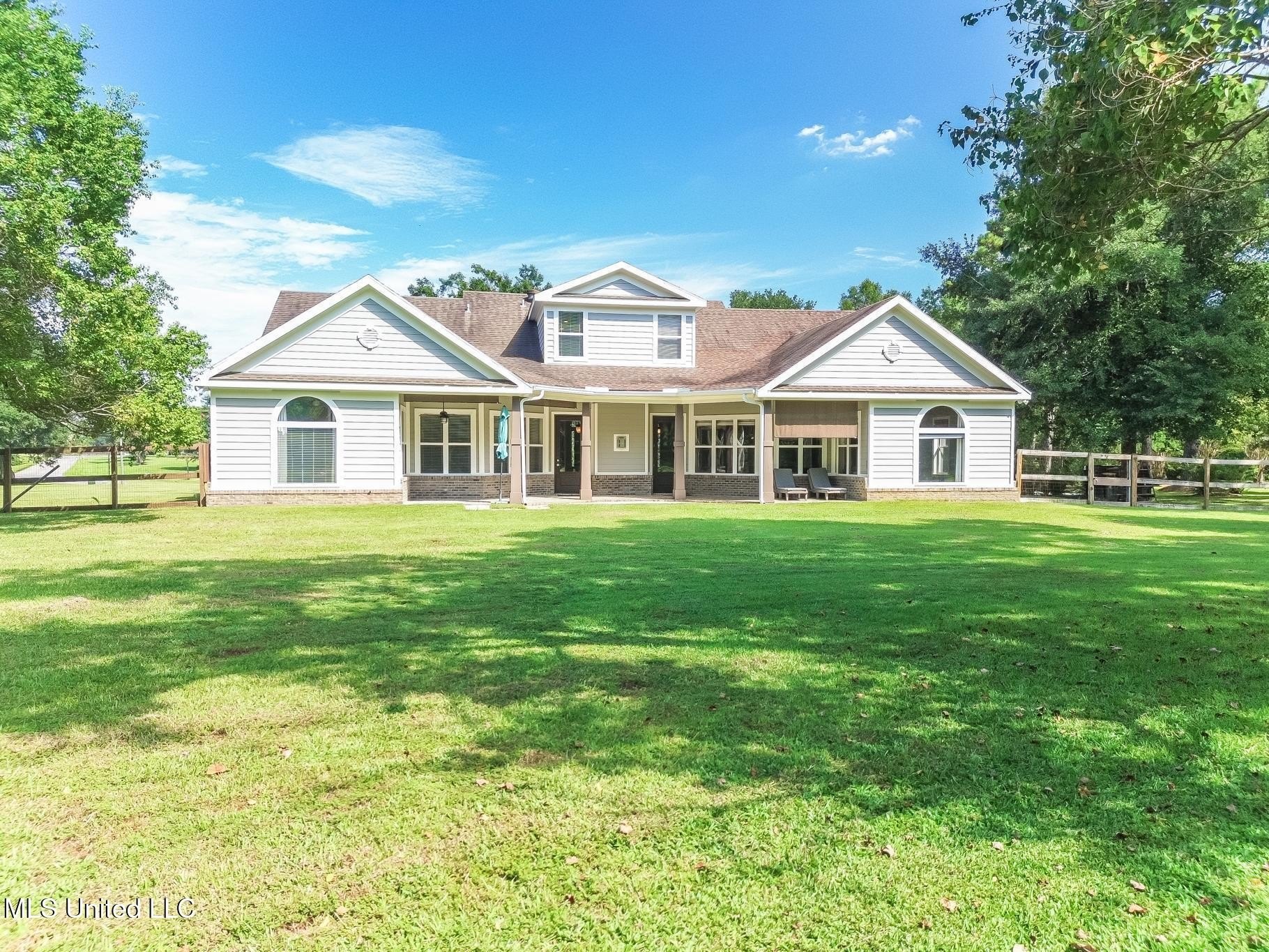 Pass Christian, Mississippi, 39571, United States, 3 Bedrooms Bedrooms, ,4 BathroomsBathrooms,Residential,For Sale,1943647