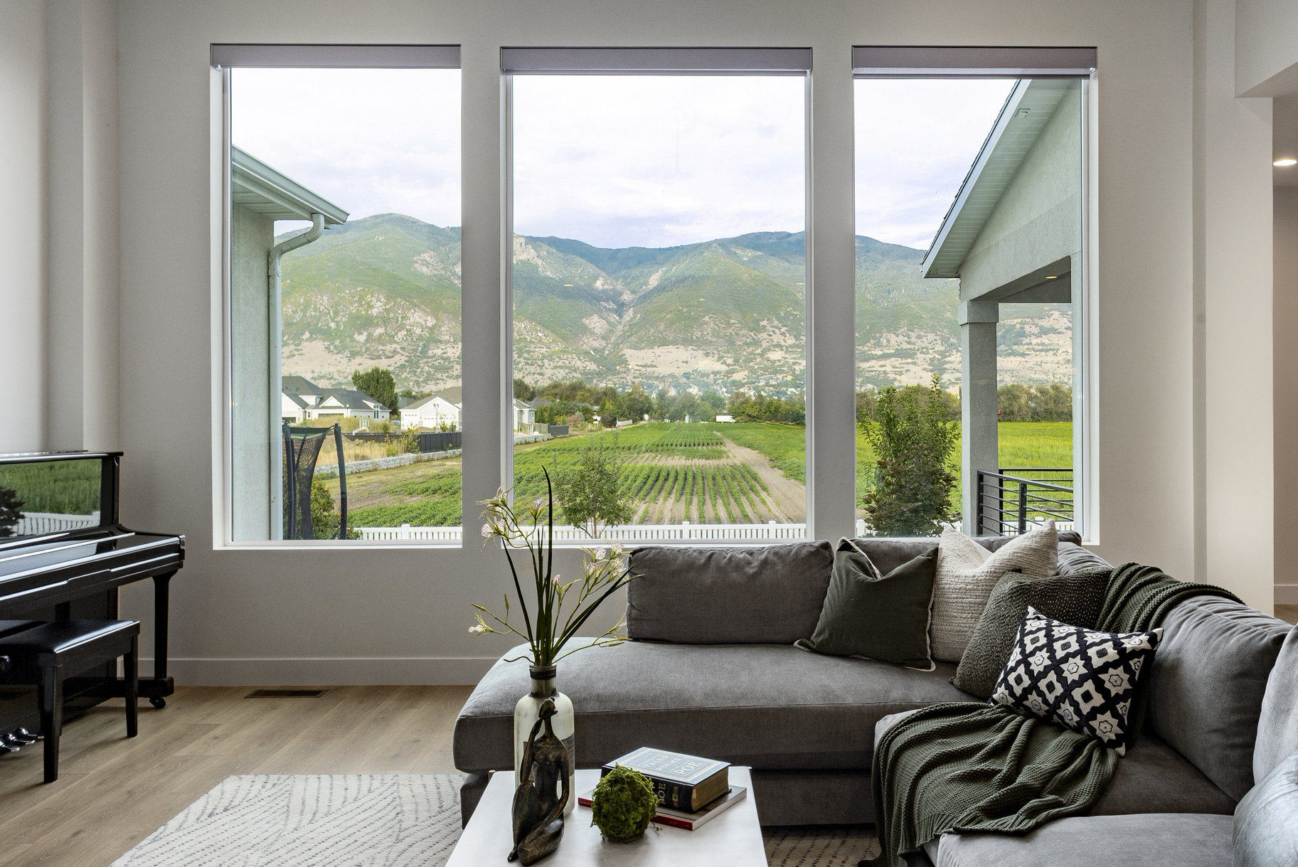  Modern Farmhouse Charm in Farmington - 物件實景