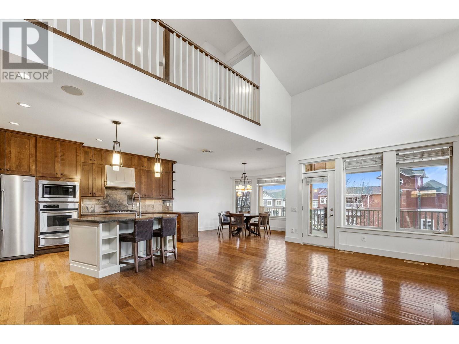 KELOWNA, British Columbia, V1W 4L5, CA, 4 Bedrooms Bedrooms, ,3 BathroomsBathrooms,Residential,For Sale,1837139