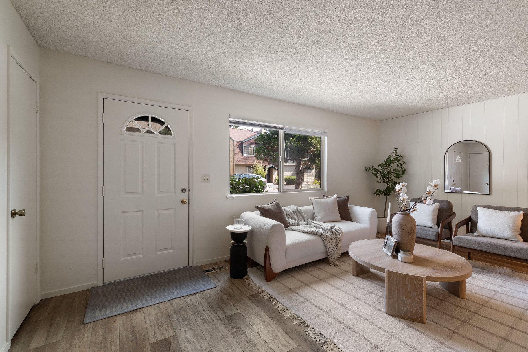  Lake Forest Glen 3 bedroom End Unit - 物件實景