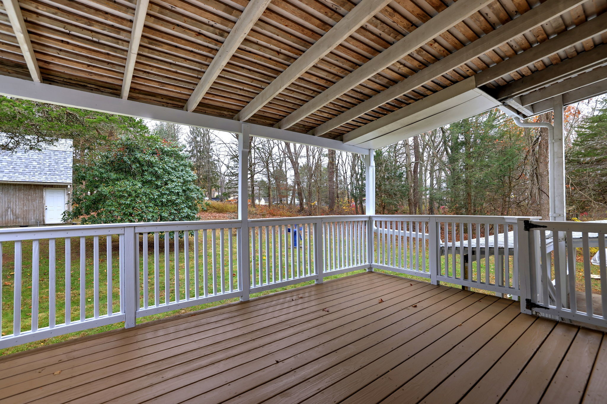 Newtown, Connecticut, 06482, United States, 4 Bedrooms Bedrooms, ,2 BathroomsBathrooms,Residential,For Sale,1990994