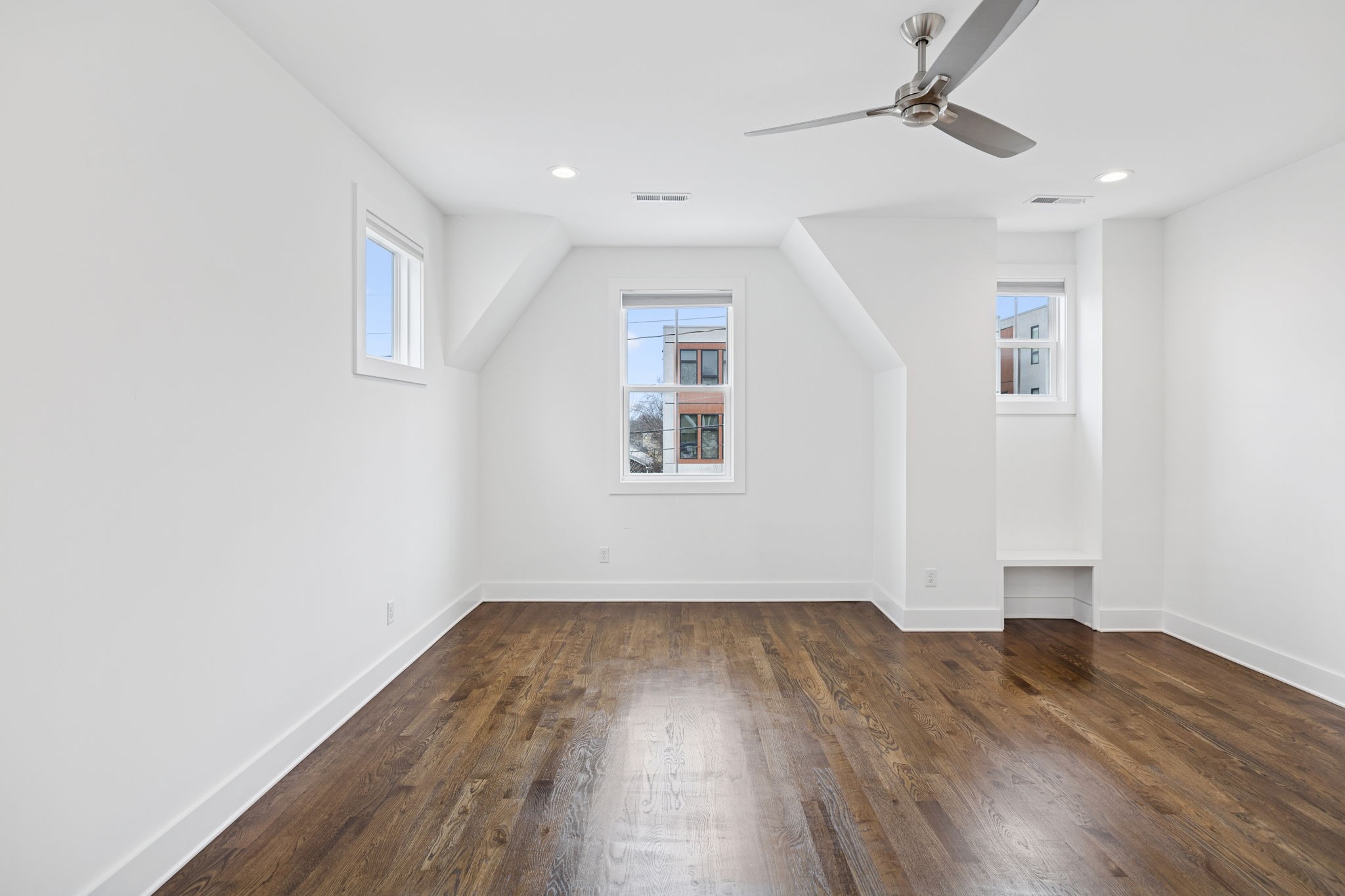 Nashville, Tennessee, 37209, United States, 3 Bedrooms Bedrooms, ,3 BathroomsBathrooms,Residential,For Sale,2001749