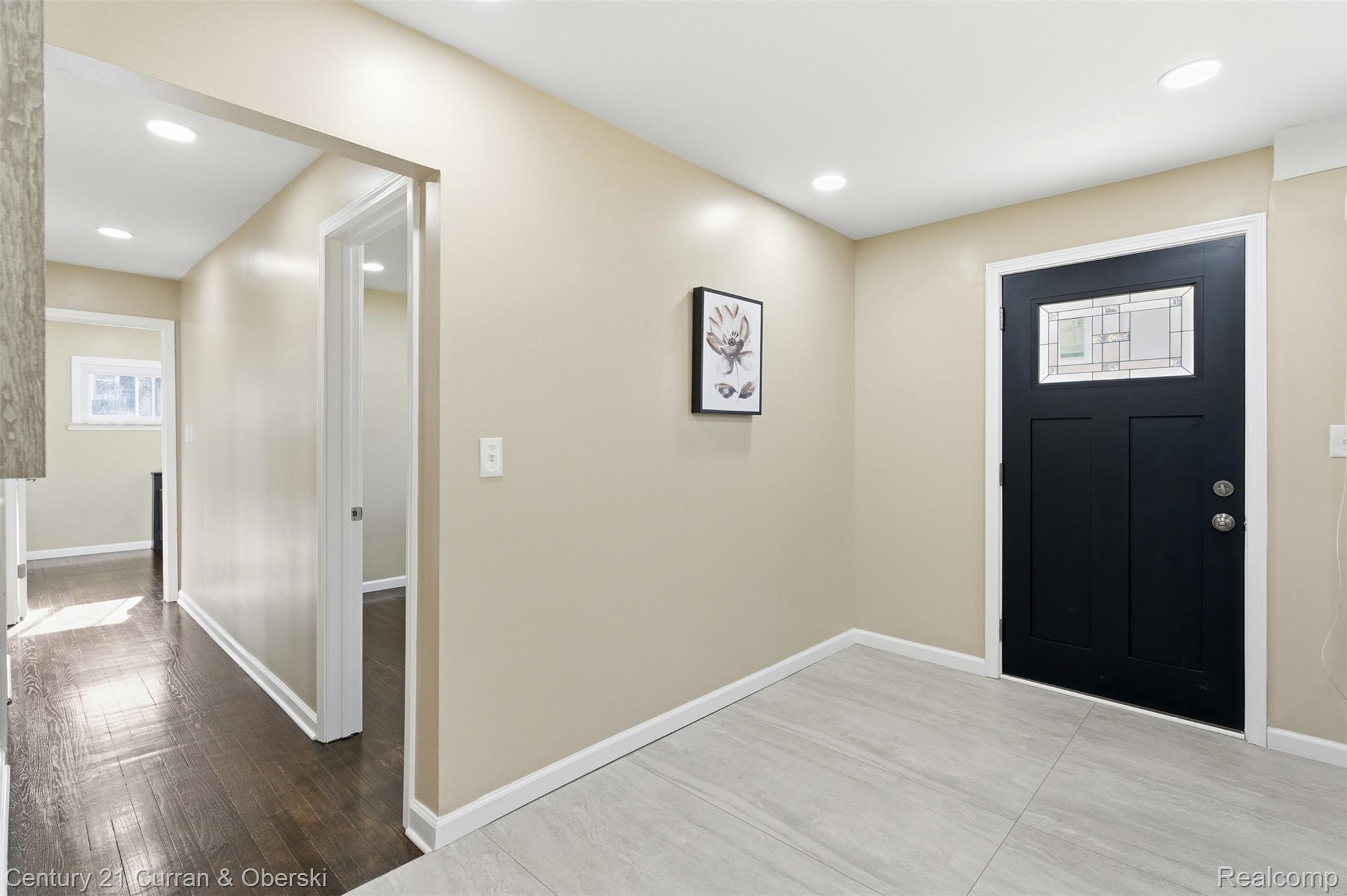 Brownstown Charter Township, Michigan, 48174, United States, 3 Bedrooms Bedrooms, ,2 BathroomsBathrooms,Residential,For Sale,1996649