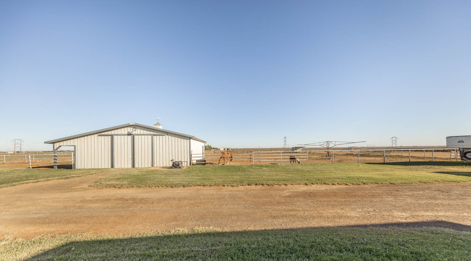 Levelland, Texas, 79336, United States, 4 Bedrooms Bedrooms, ,3 BathroomsBathrooms,Residential,For Sale,1901837
