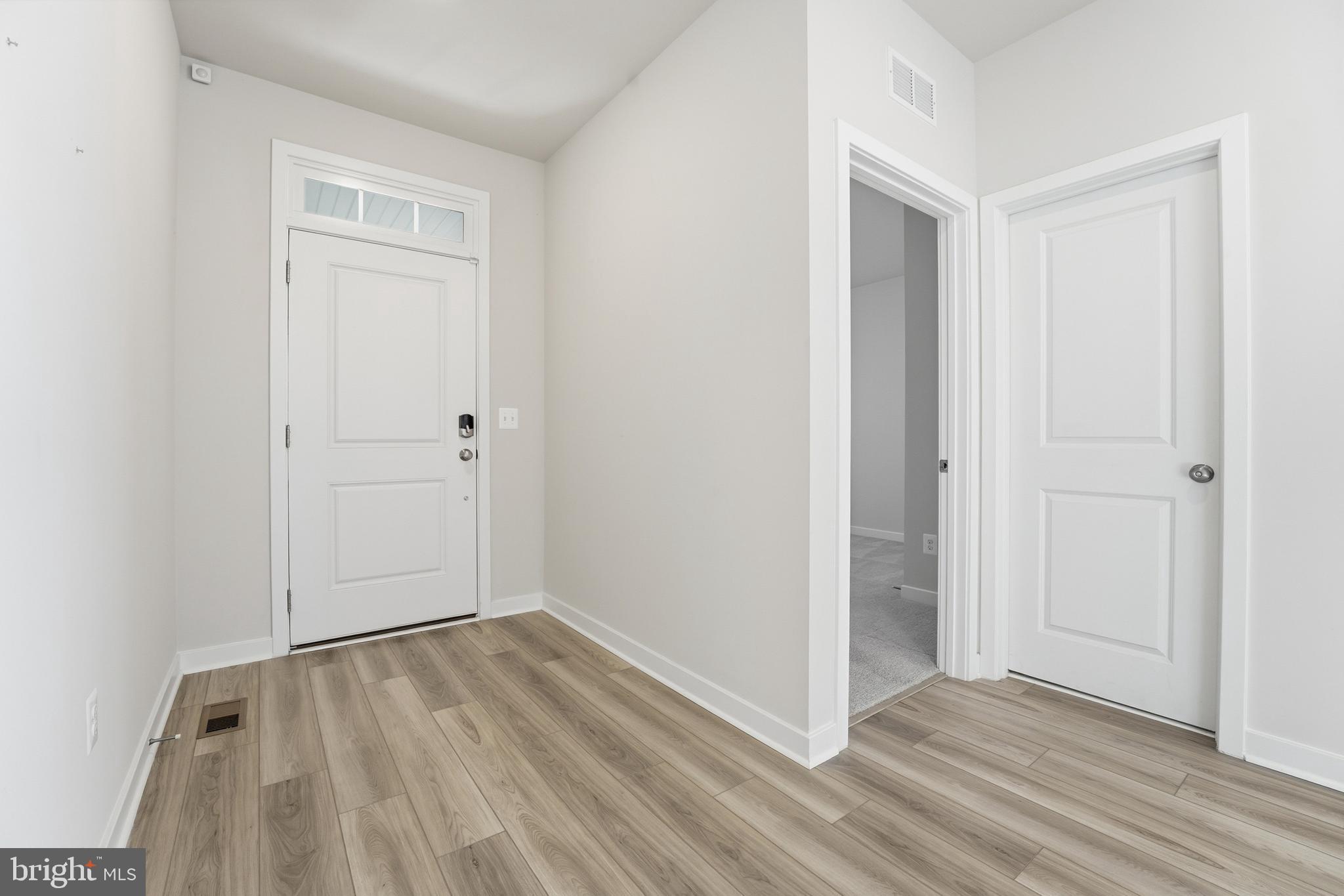 Jeffersonton, Virginia, 22724, United States, 4 Bedrooms Bedrooms, ,3 BathroomsBathrooms,Residential,For Sale,2005610