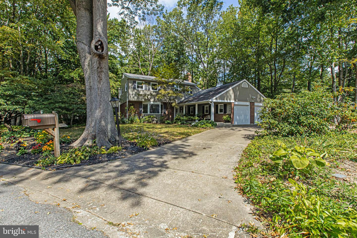 WILMINGTON, Delaware, 19810, United States, 4 Bedrooms Bedrooms, ,3 BathroomsBathrooms,Residential,For Sale,1990467