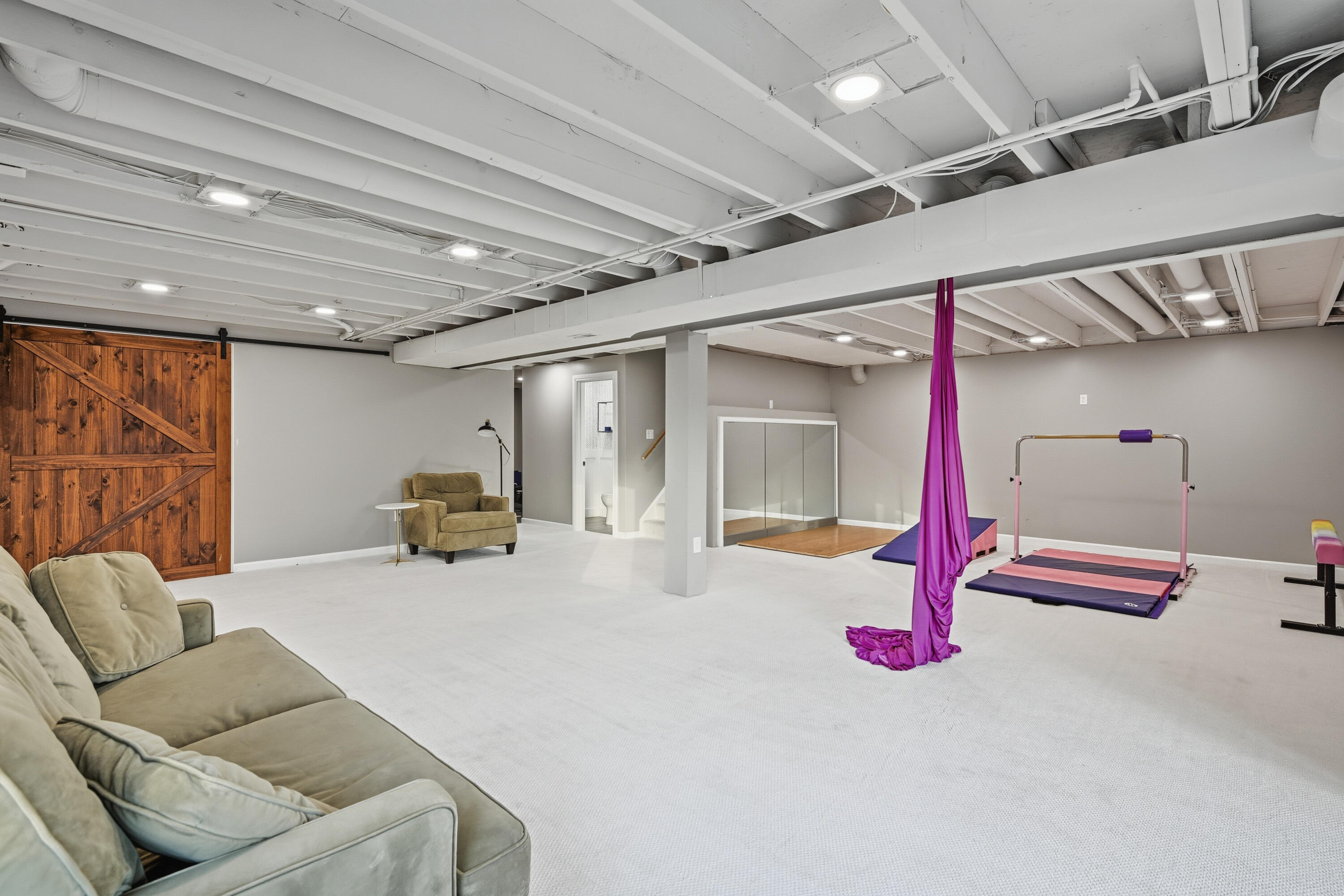 Alexandria, Kentucky, 41001, United States, 4 Bedrooms Bedrooms, ,4 BathroomsBathrooms,Residential,For Sale,1970891