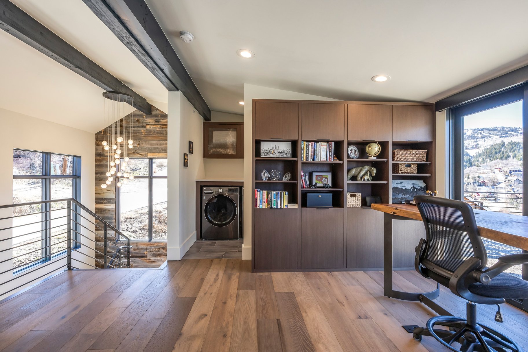  Mountain Modern Masterpiece with Sweeping Old Town and Ski Area Views - 物件實景