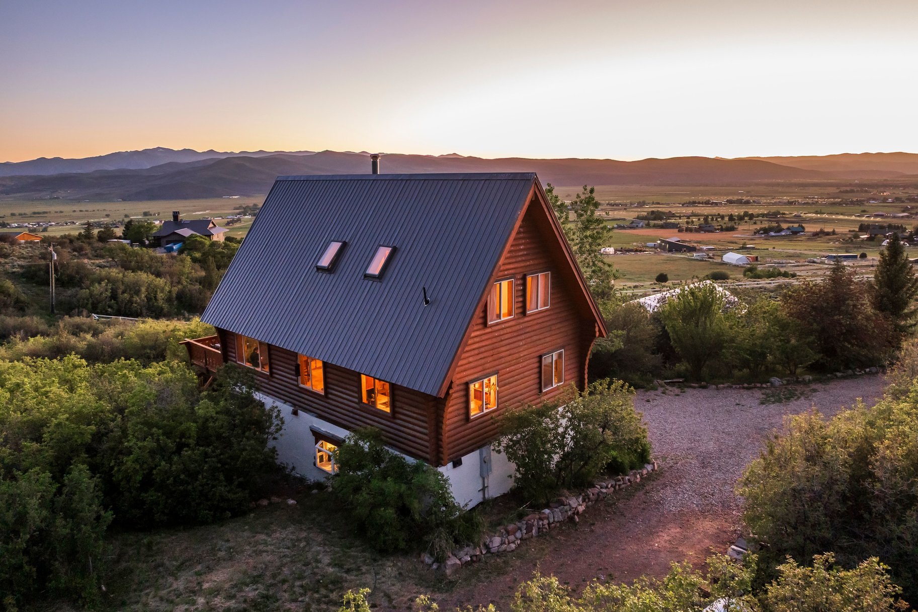  Coming soon Handcrafted Mountain Property on 5 Acres with Views - 物件實景