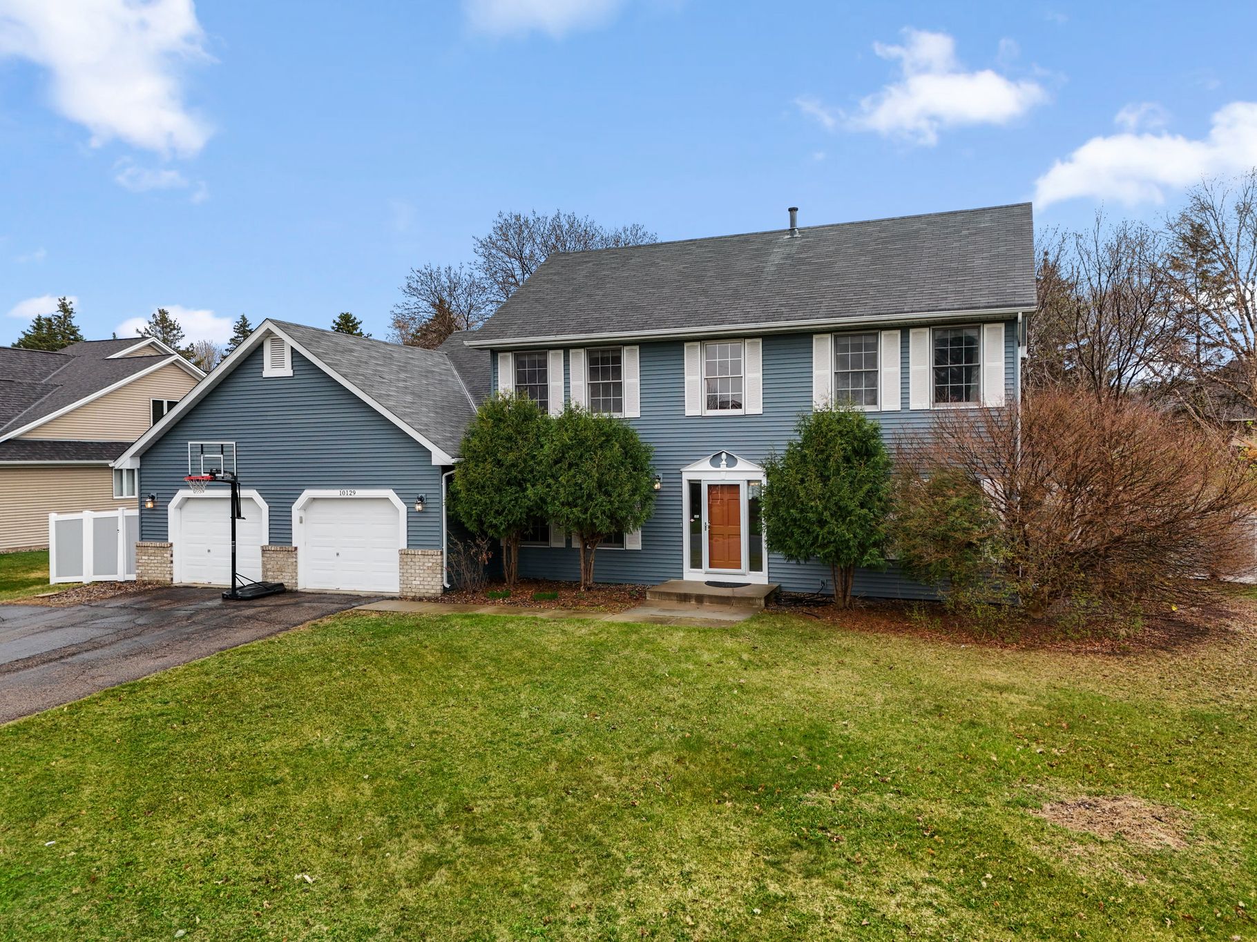  Spacious Village Knolls Home on Private Fenced Lot - 物件實景