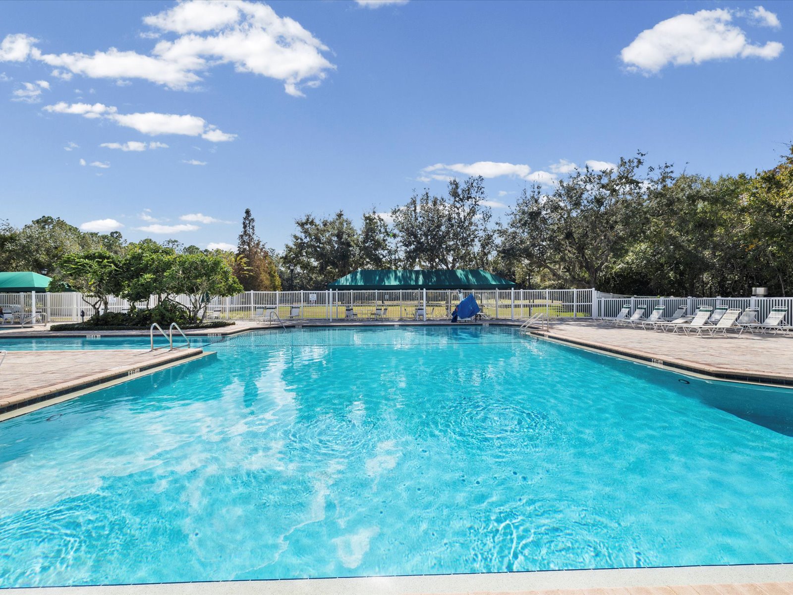 Wesley Chapel, Florida, 33544, United States, 4 Bedrooms Bedrooms, ,5 BathroomsBathrooms,Residential,For Sale,2000097