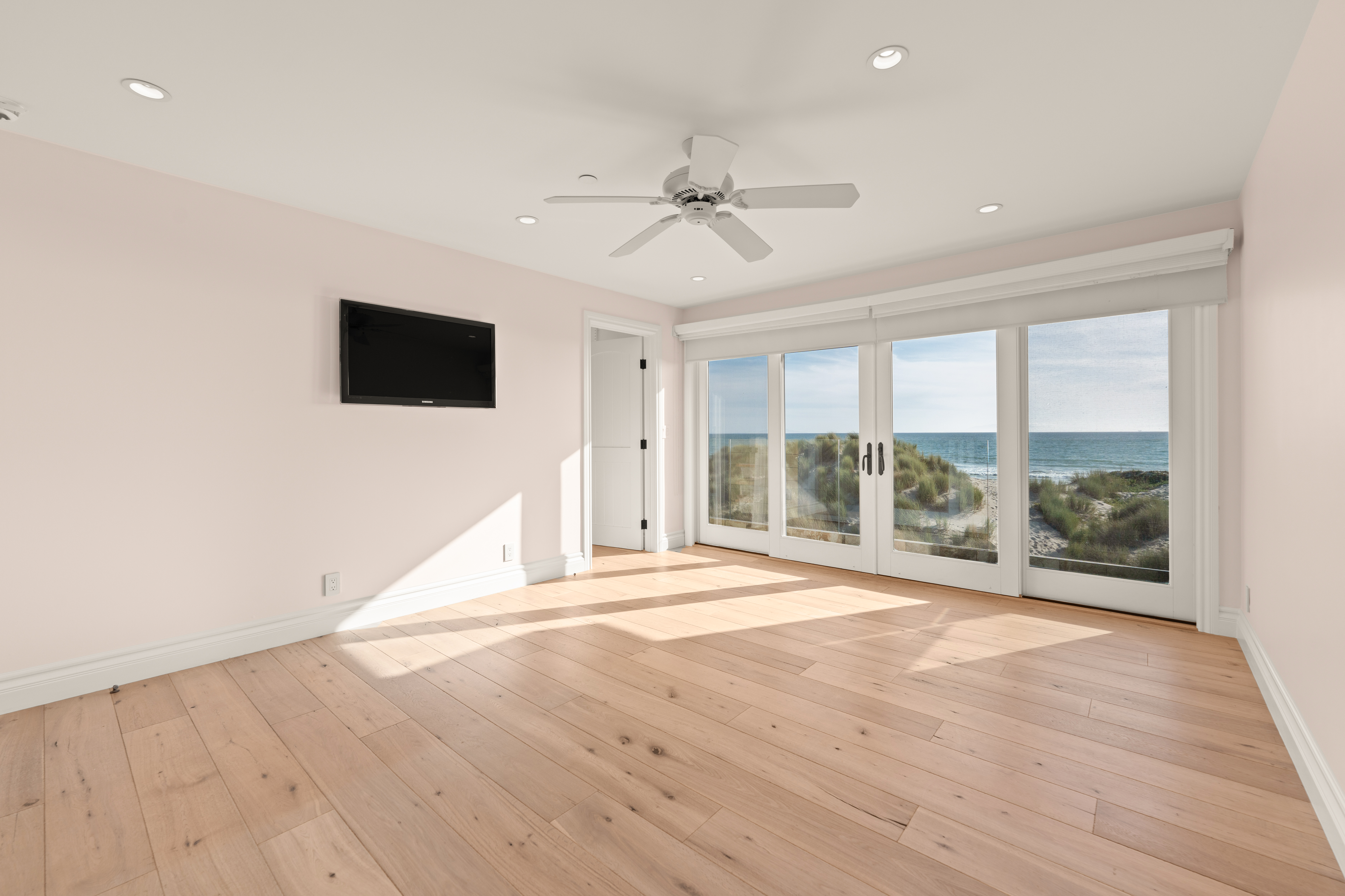  1096 Belfast Lane, Ventura, CA 93001 - 物件實景