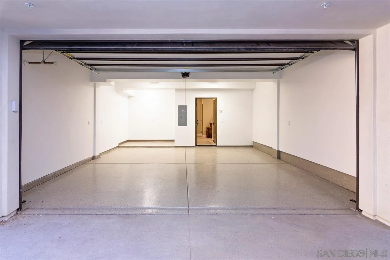 La Jolla, California, 92037, United States, 3 Bedrooms Bedrooms, ,3 BathroomsBathrooms,Residential,For Sale,1856233