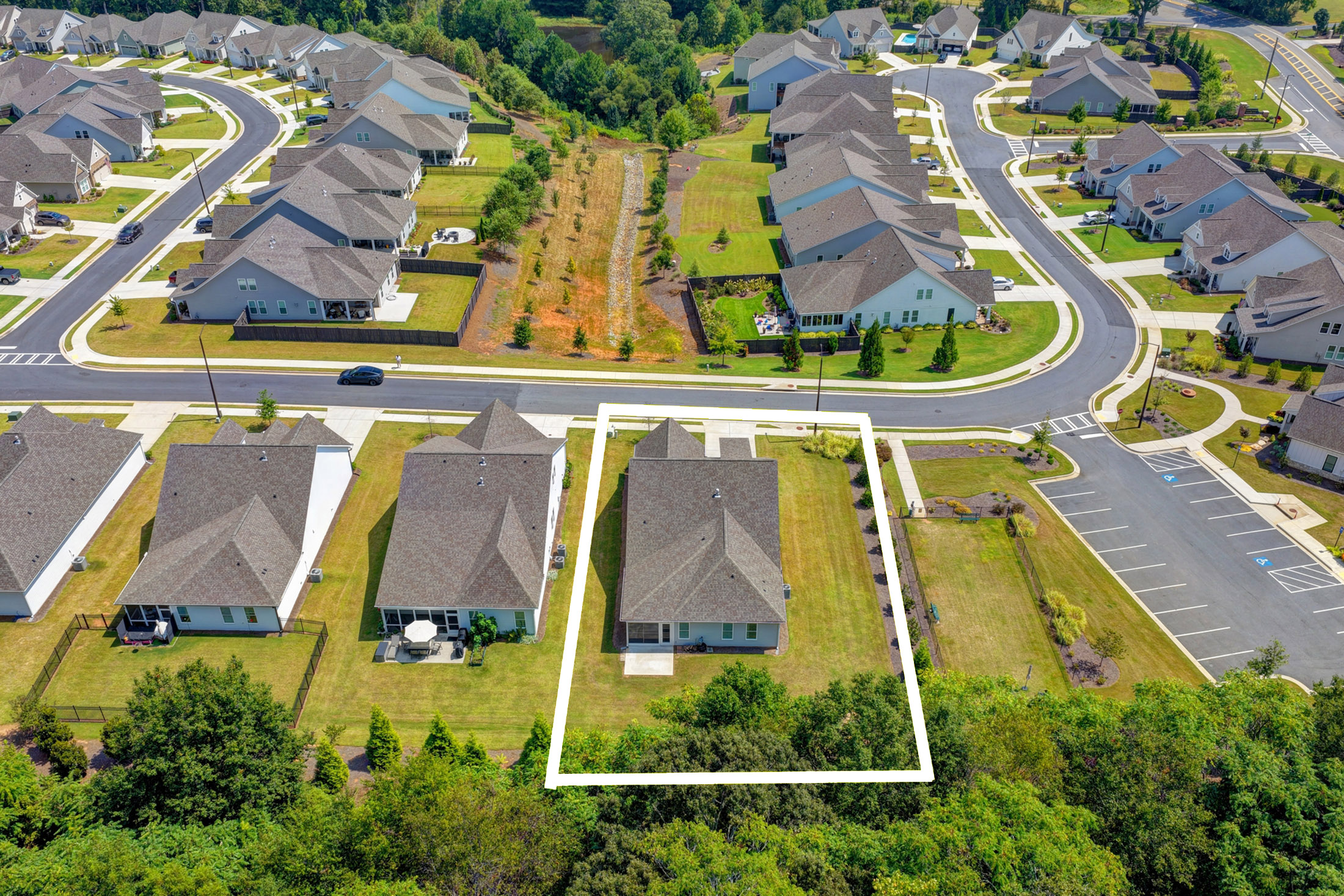  Active Adult Nearly-new Ranch Home in the Heart of Hickory Flat Area of Canton - 物件實景