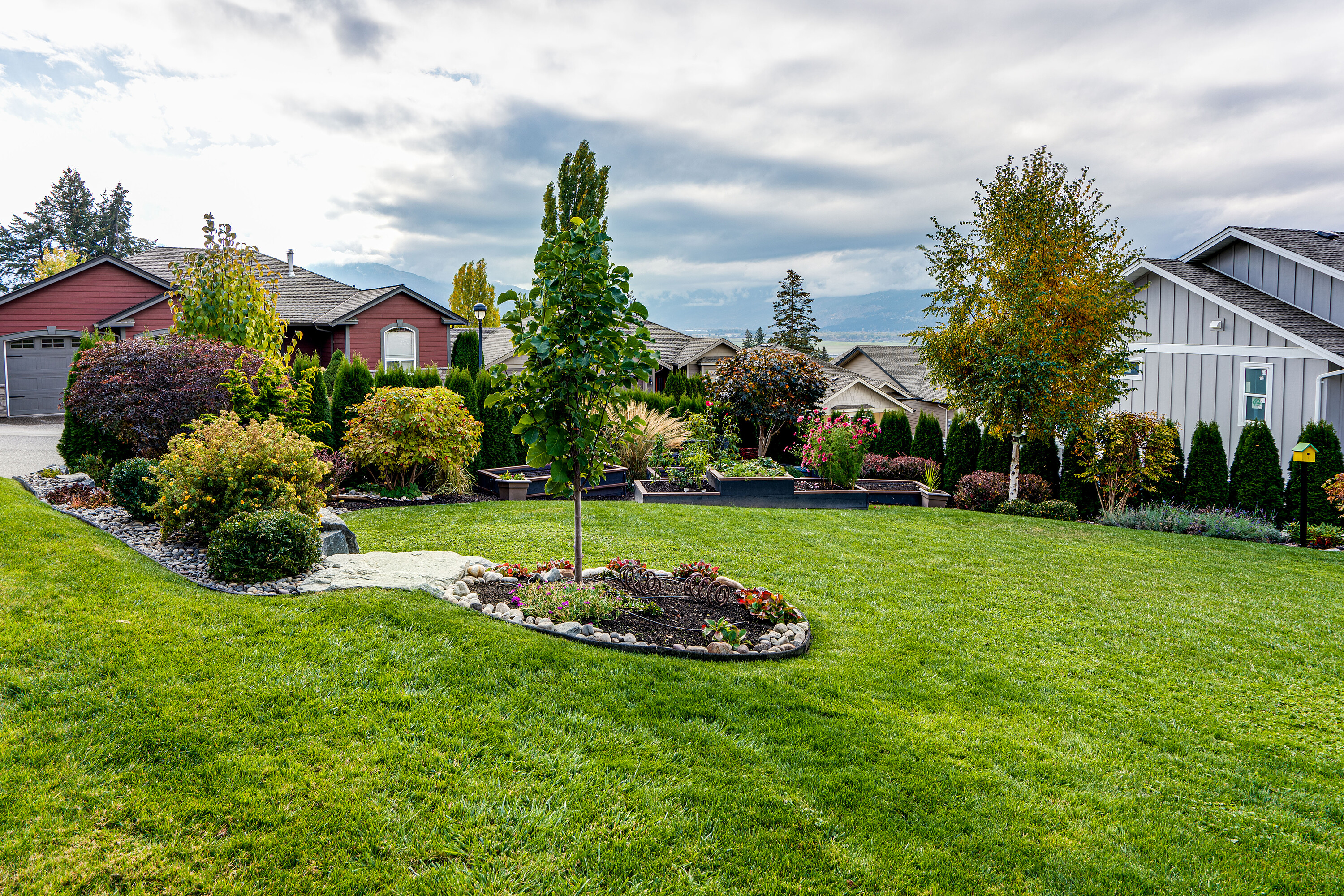  Landscaped Lakeview Lot - 物件實景