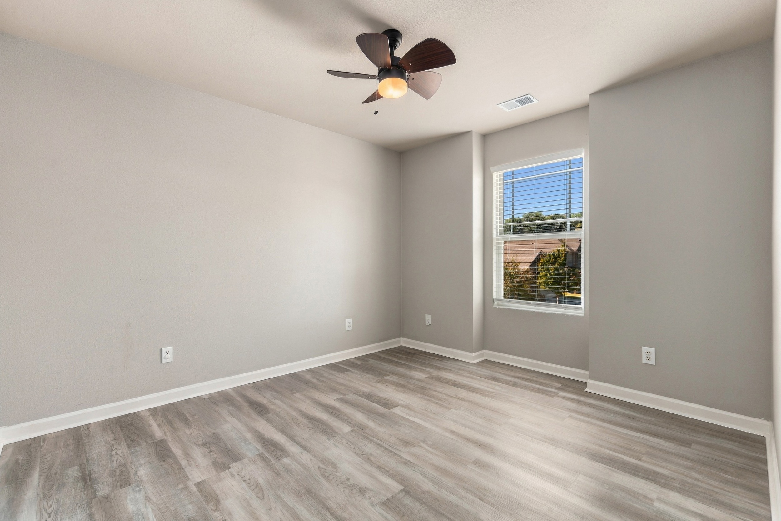  1836 Clayton Cove Drive NW - 物件實景