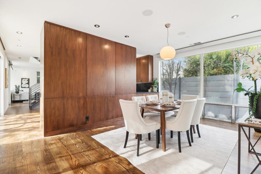 Venice, California, 90291, United States, 4 Bedrooms Bedrooms, ,4 BathroomsBathrooms,Residential,For Sale,2008201