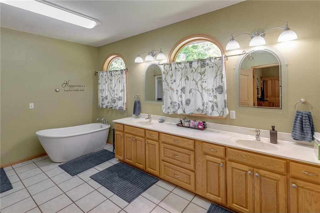 Motley, Minnesota, 56466, United States, 5 Bedrooms Bedrooms, ,3 BathroomsBathrooms,Residential,For Sale,1975318