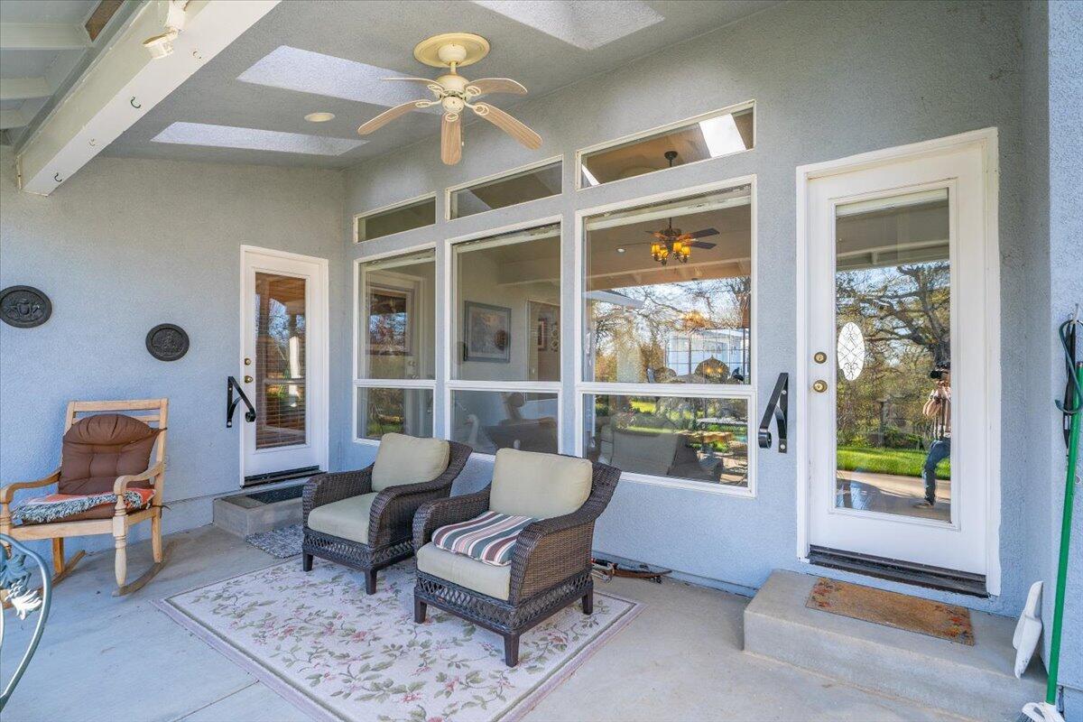 Redding, California, 96001, United States, 3 Bedrooms Bedrooms, ,2 BathroomsBathrooms,Residential,For Sale,1949690