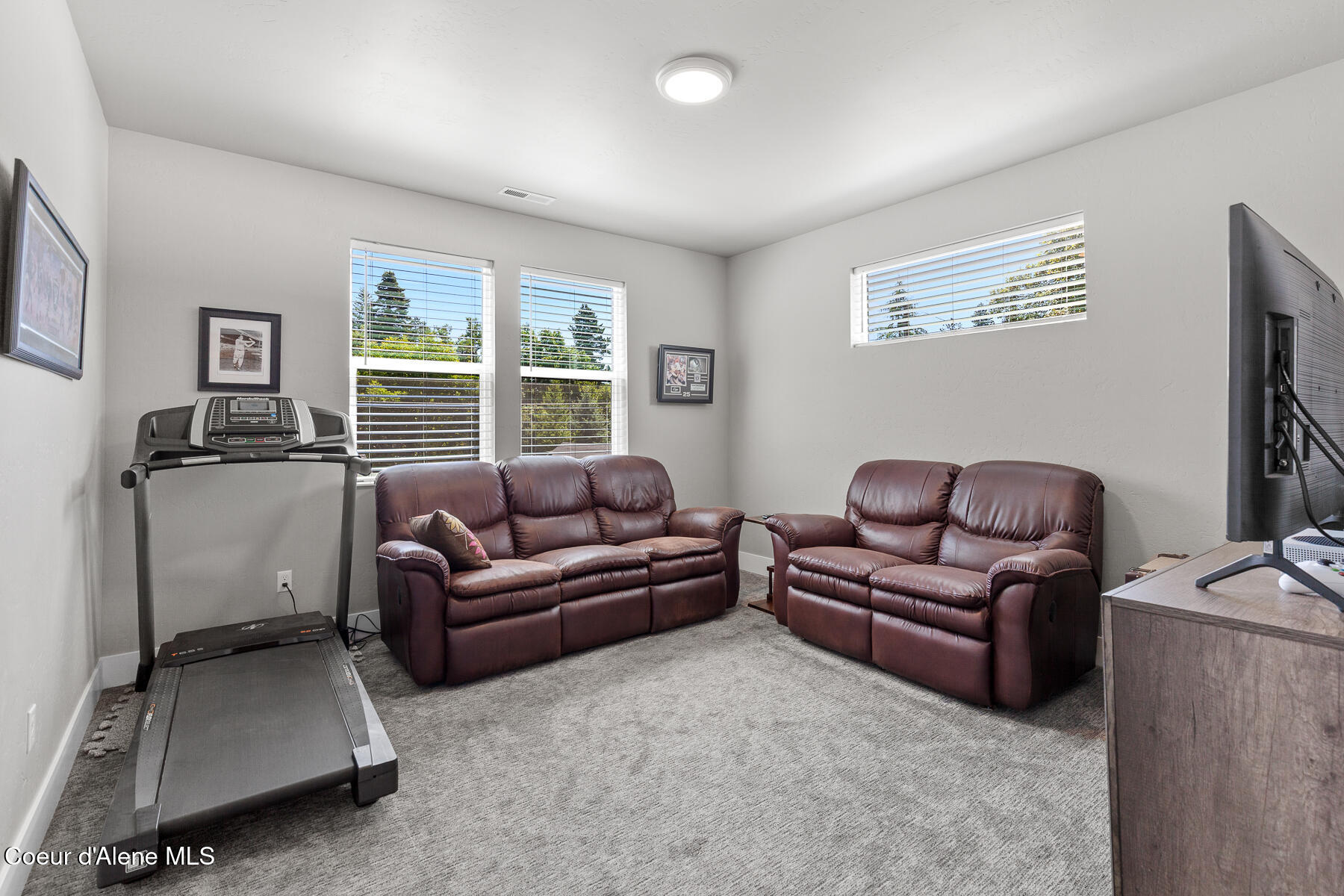Coeur d'Alene, Idaho, 83814, United States, 4 Bedrooms Bedrooms, ,3 BathroomsBathrooms,Residential,For Sale,2035342
