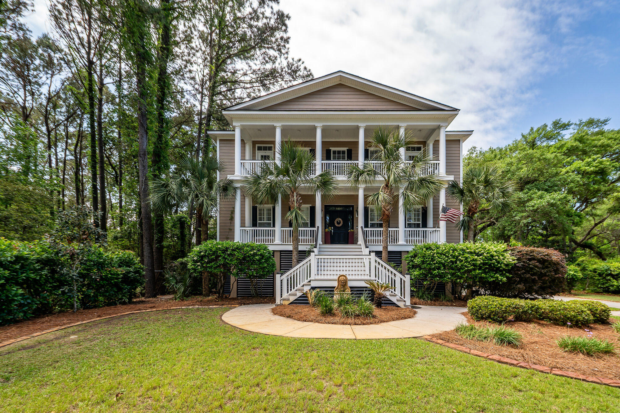 Mount Pleasant, South Carolina, 29466, United States, 5 Bedrooms Bedrooms, ,4 BathroomsBathrooms,Residential,For Sale,1792938