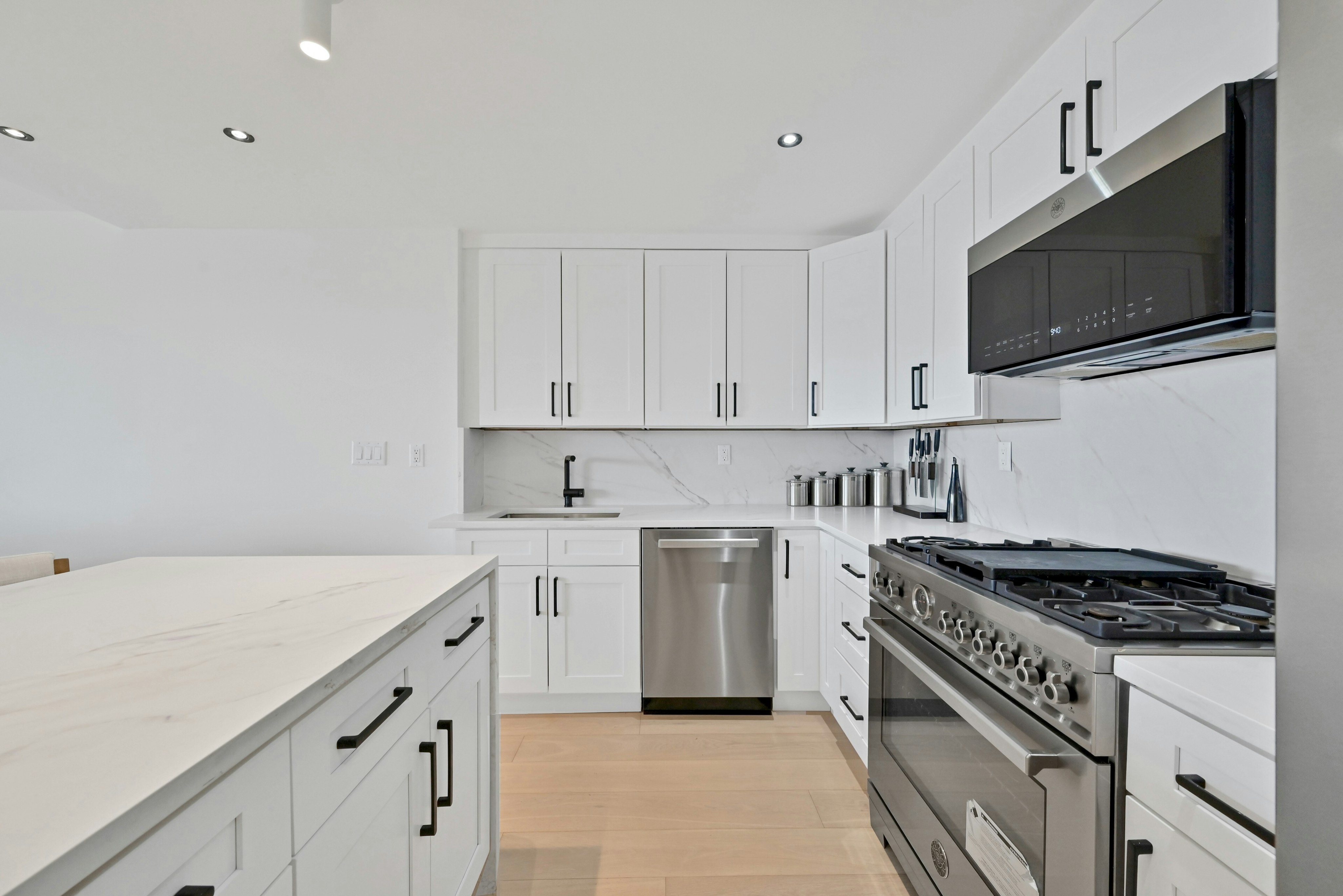  6040 JFK Boulevard East, West New York, NJ 07093 - 物件實景