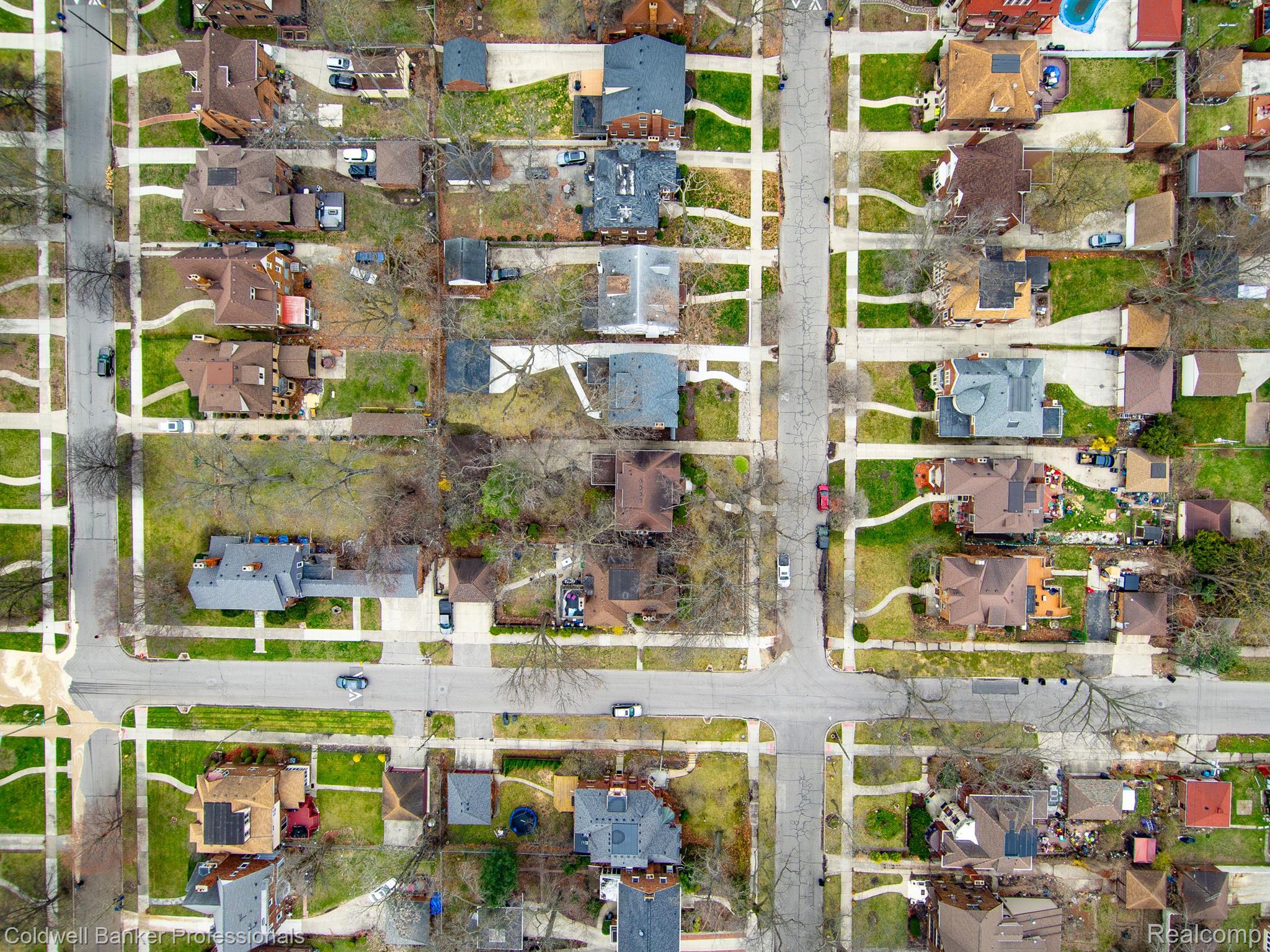 Detroit, Michigan, 48221, United States, 4 Bedrooms Bedrooms, ,5 BathroomsBathrooms,Residential,For Sale,1947184