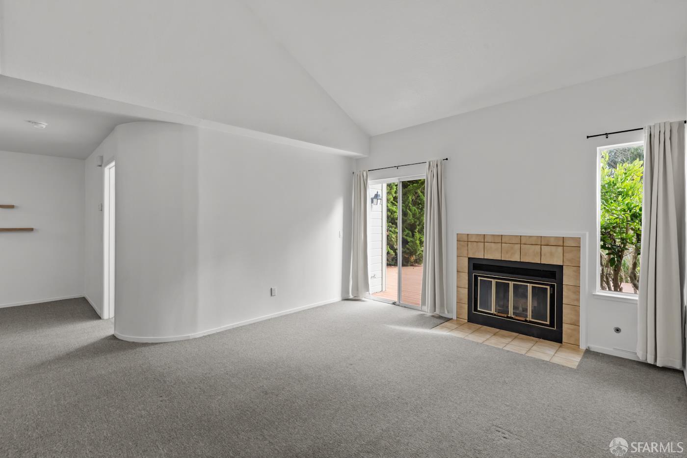 Daly City, California, 94014, United States, 2 Bedrooms Bedrooms, ,3 BathroomsBathrooms,Residential,For Sale,1938525