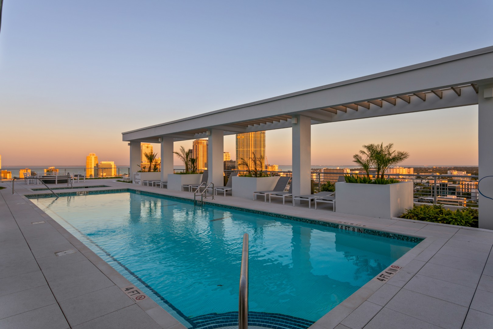 St Petersburg, Florida, 33701, United States, 3 Bedrooms Bedrooms, ,3 BathroomsBathrooms,Residential,For Sale,2018618