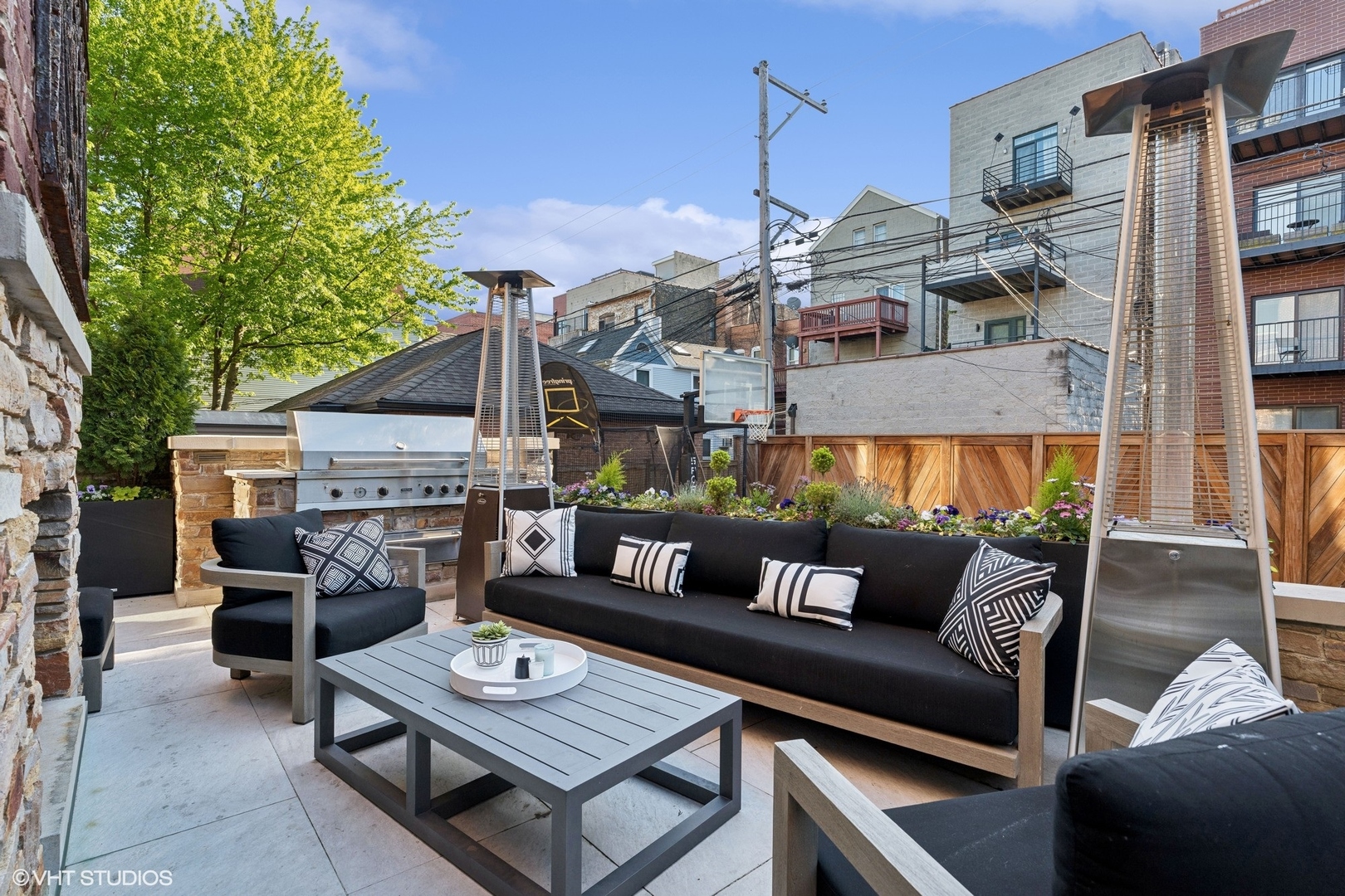 3830 N Wayne Avenue, Chicago, Illinois, 60613, United States, 6 Bedrooms Bedrooms, ,6 BathroomsBathrooms,Residential,For Sale,3830 N Wayne Avenue,1628817