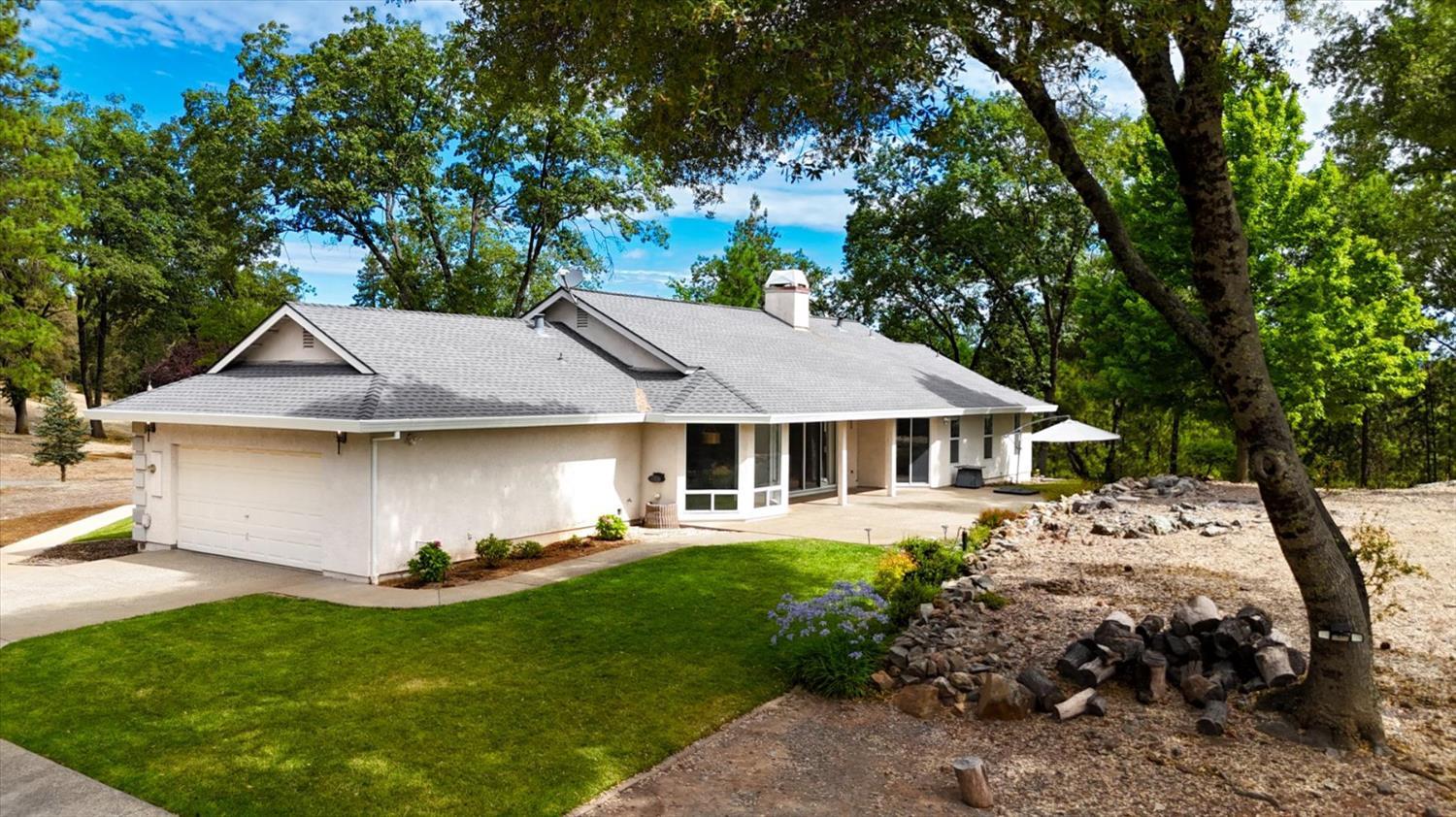 Penn Valley, California, 95946, United States, 3 Bedrooms Bedrooms, ,2 BathroomsBathrooms,Residential,For Sale,1902443
