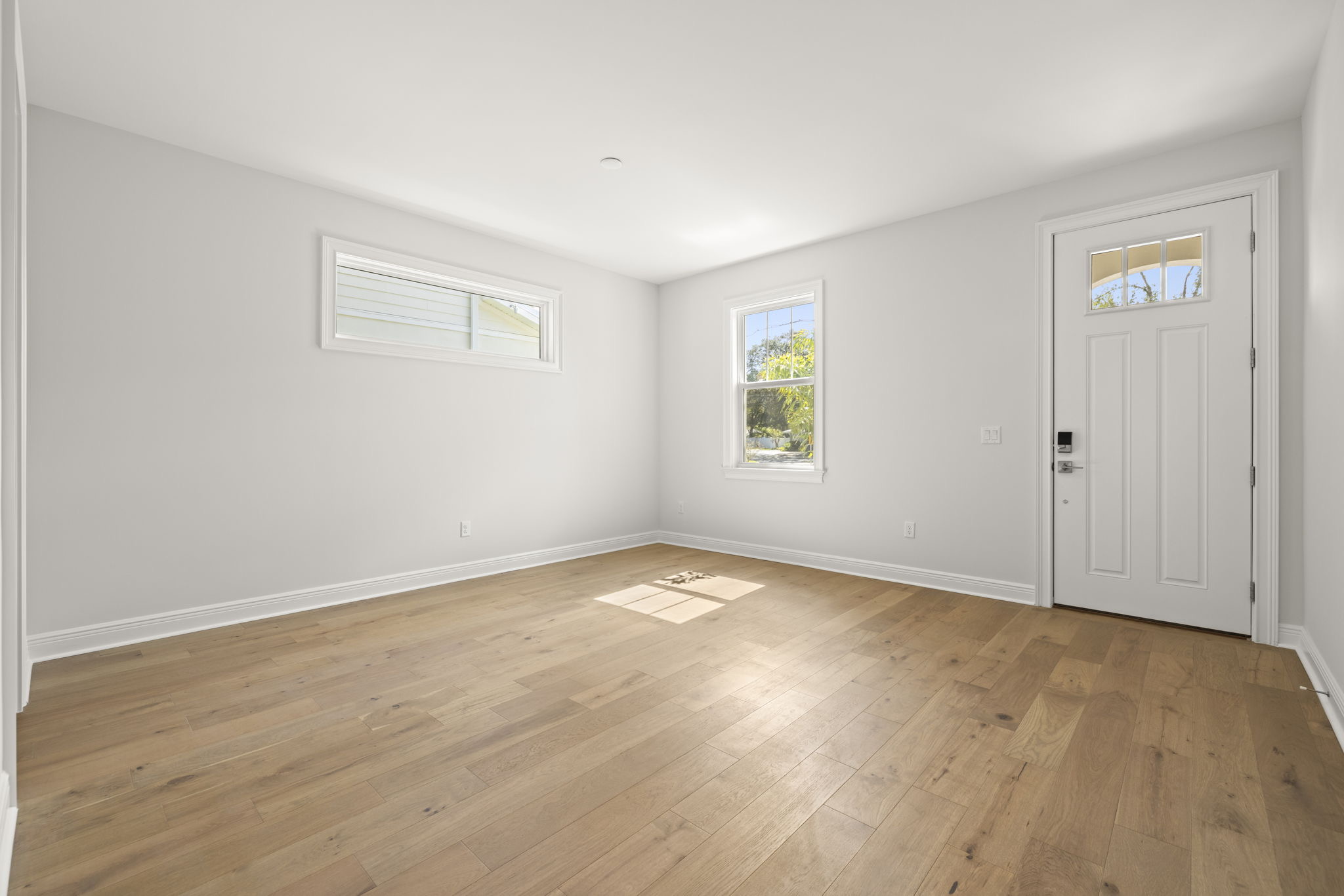 Tampa, Florida, 33629, United States, 4 Bedrooms Bedrooms, ,5 BathroomsBathrooms,Residential,For Sale,1986132