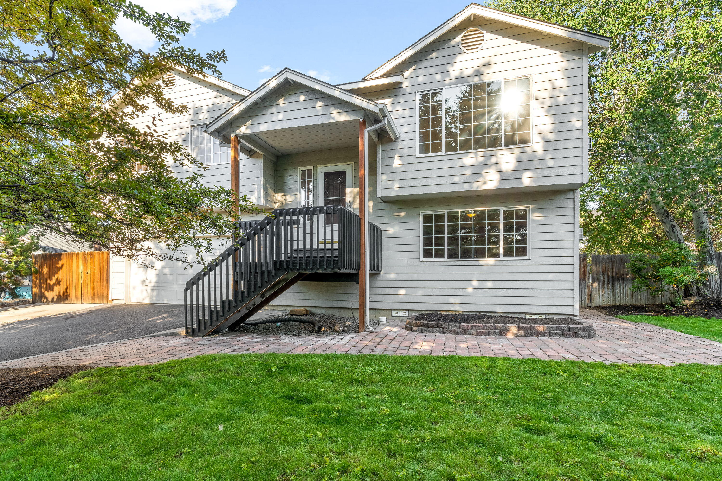 Bend, Oregon, 97701, United States, 3 Bedrooms Bedrooms, ,3 BathroomsBathrooms,Residential,For Sale,1889882