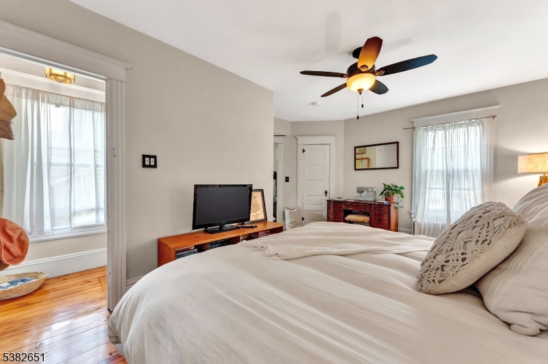 Califon Boro, New Jersey, 07830, United States, 3 Bedrooms Bedrooms, ,2 BathroomsBathrooms,Residential,For Sale,1958748