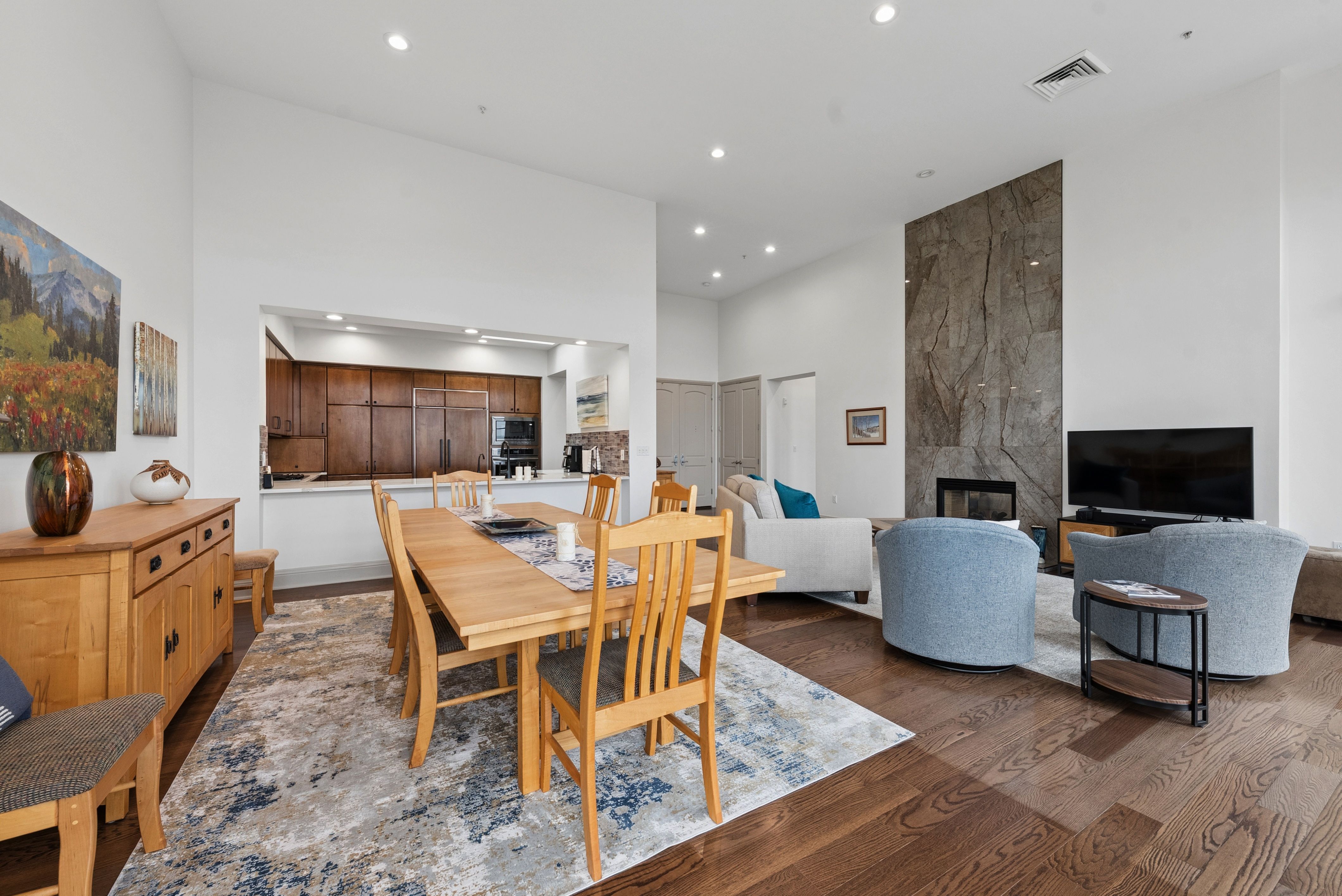  Beautifully Updated Penthouse Residence In The Heart Of Cherry Creek - 物件實景