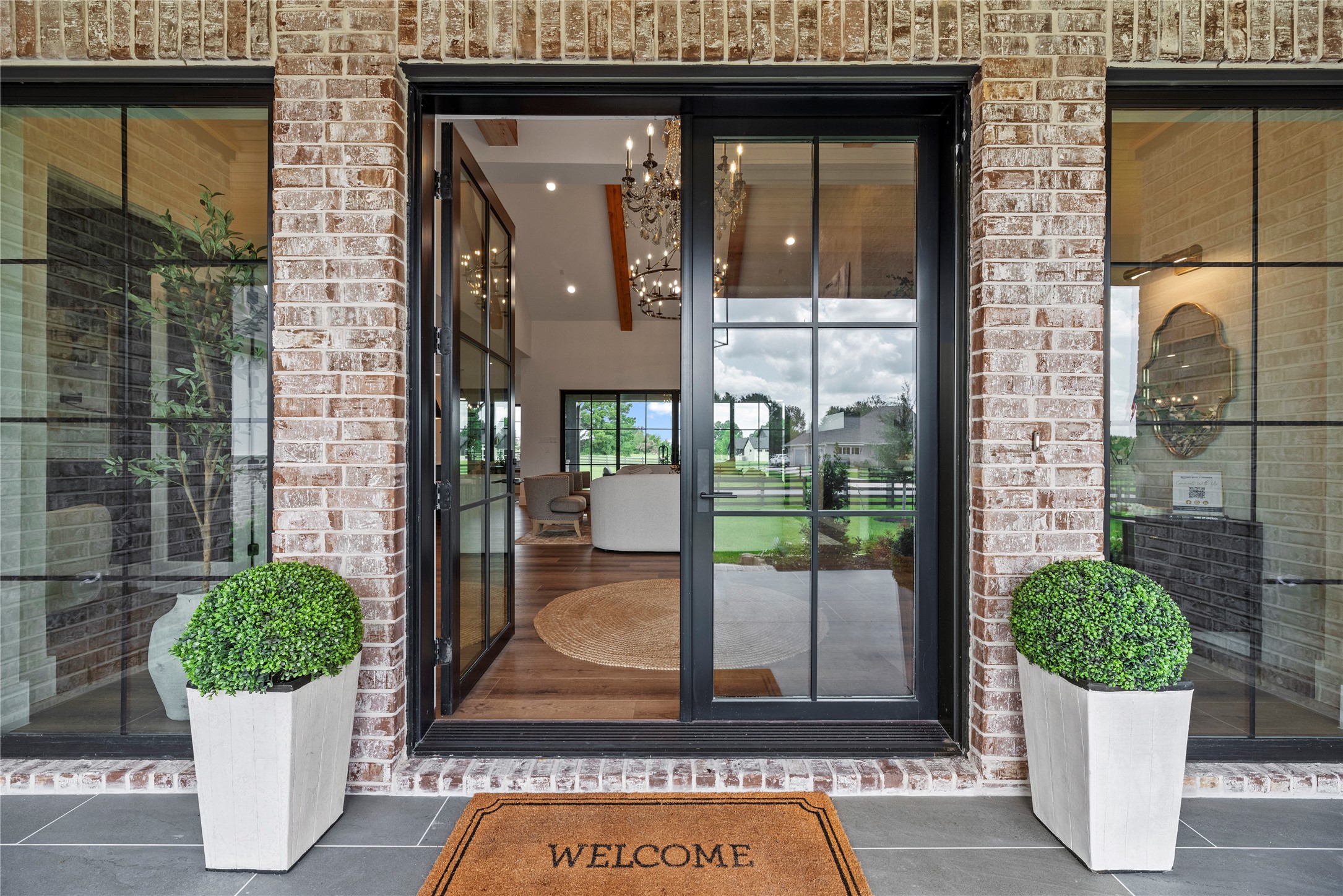 Montgomery, Texas, 77356, United States, 4 Bedrooms Bedrooms, ,5 BathroomsBathrooms,Residential,For Sale,1987481