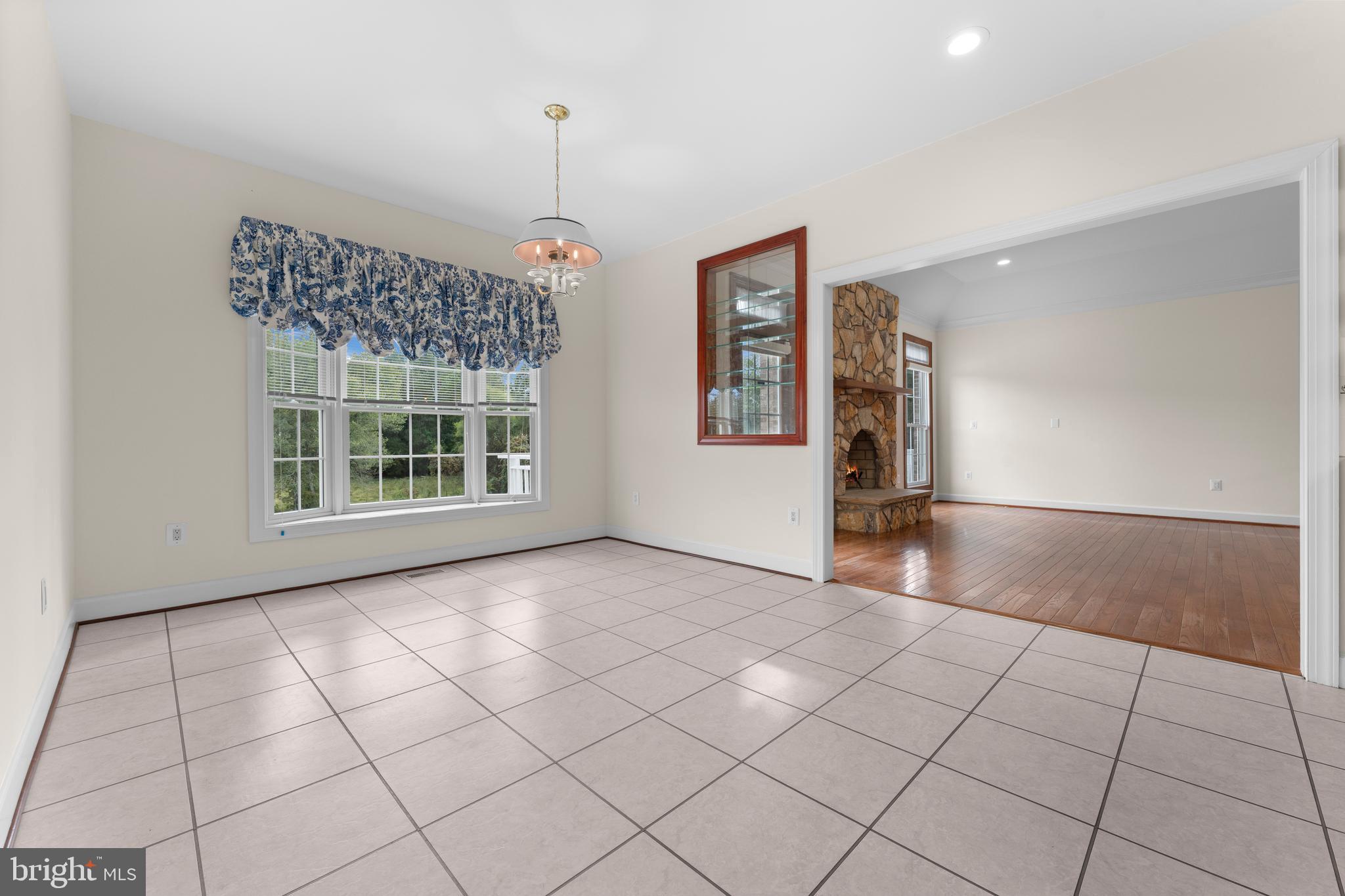 Reva, Virginia, 22735, United States, 4 Bedrooms Bedrooms, ,4 BathroomsBathrooms,Residential,For Sale,1983149