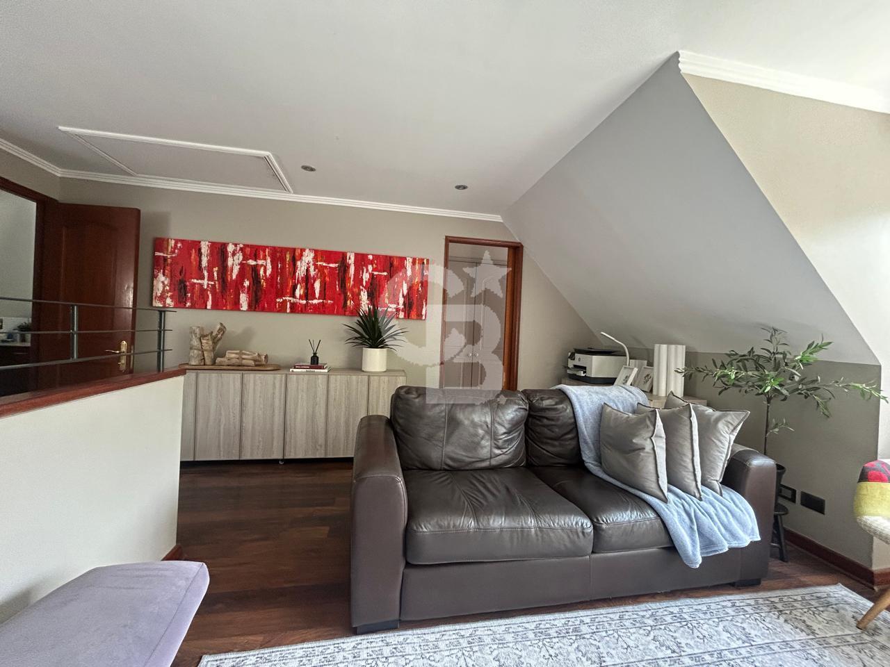 Lo Barnechea, Chile, 6 Bedrooms Bedrooms, ,5 BathroomsBathrooms,Residential,For Sale,1997477