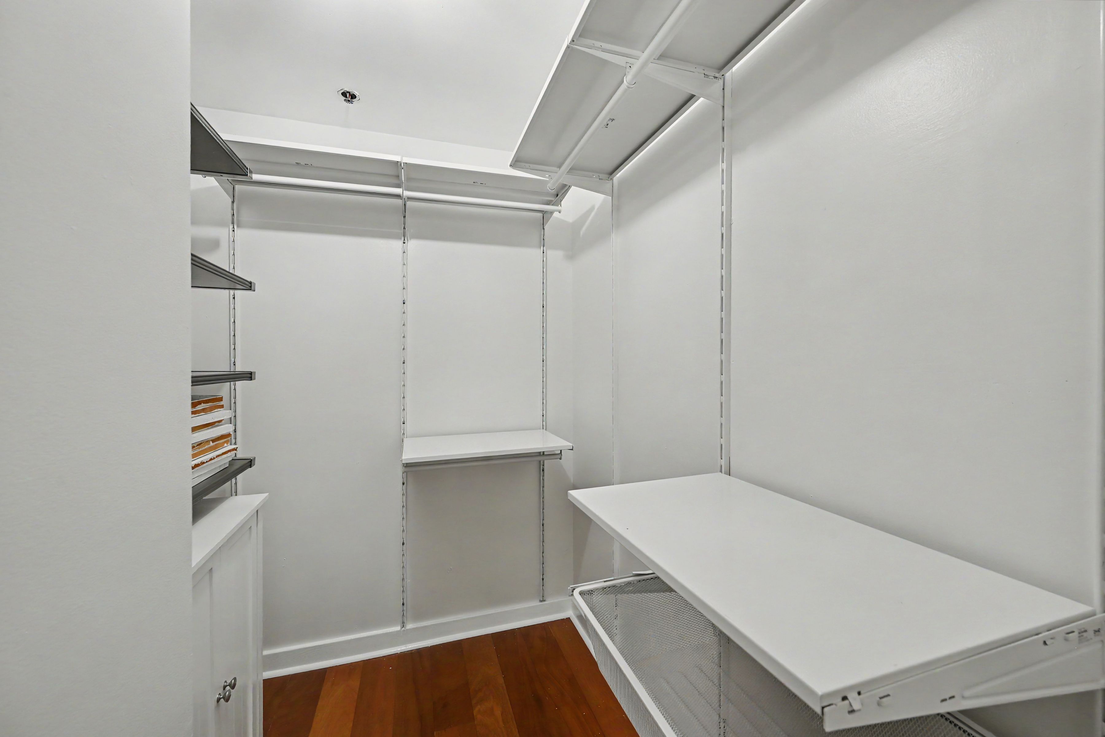  127 Greyrock Place APT 706 - 物件實景