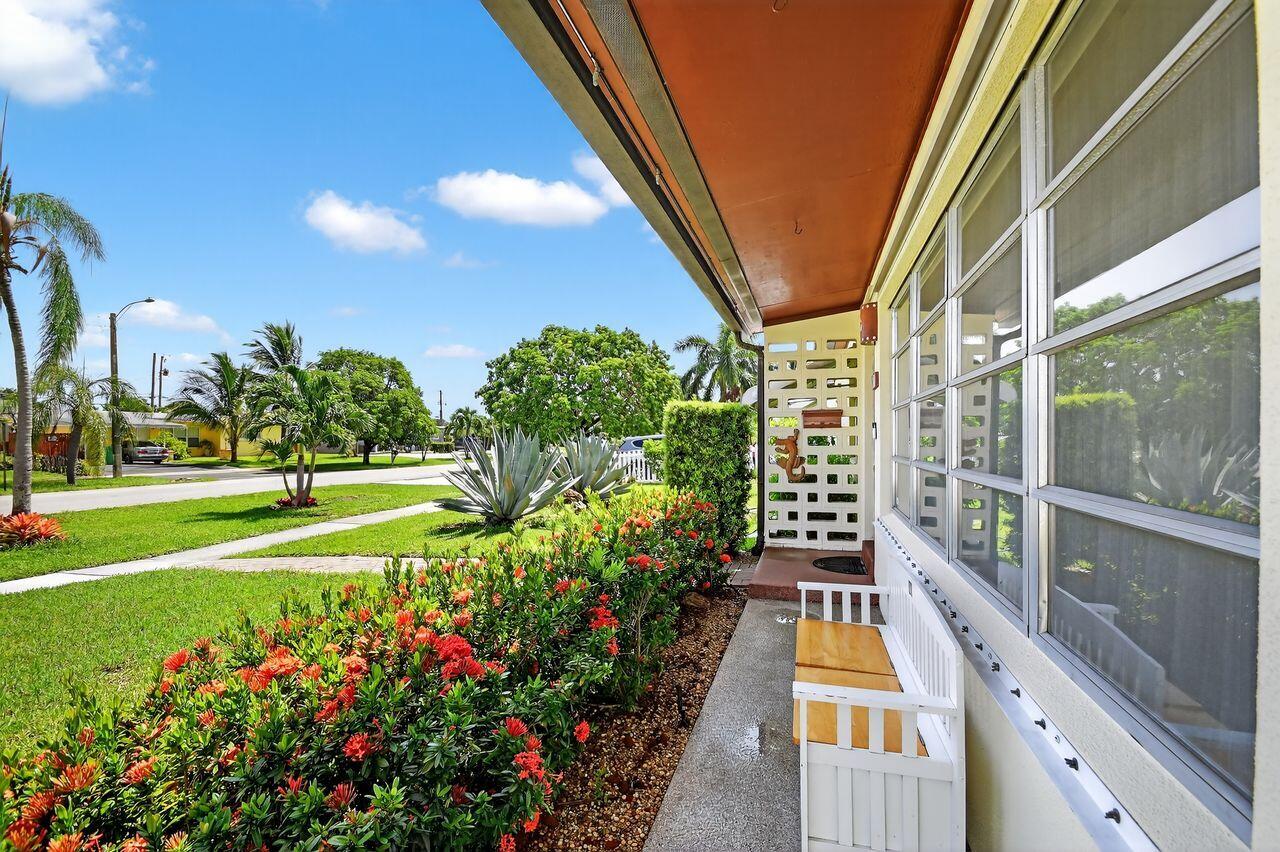 Palm Springs, Florida, 33461, United States, 3 Bedrooms Bedrooms, ,2 BathroomsBathrooms,Residential,For Sale,1901355