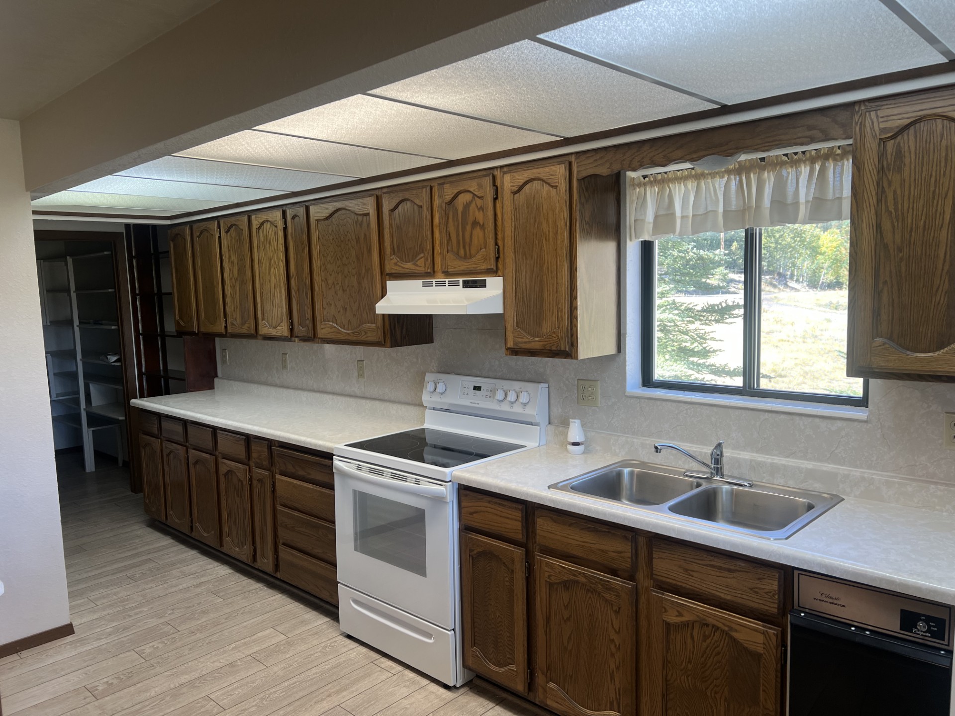 Panguitch Lake, Utah, 84759, United States, 4 Bedrooms Bedrooms, ,2 BathroomsBathrooms,Residential,For Sale,1688491