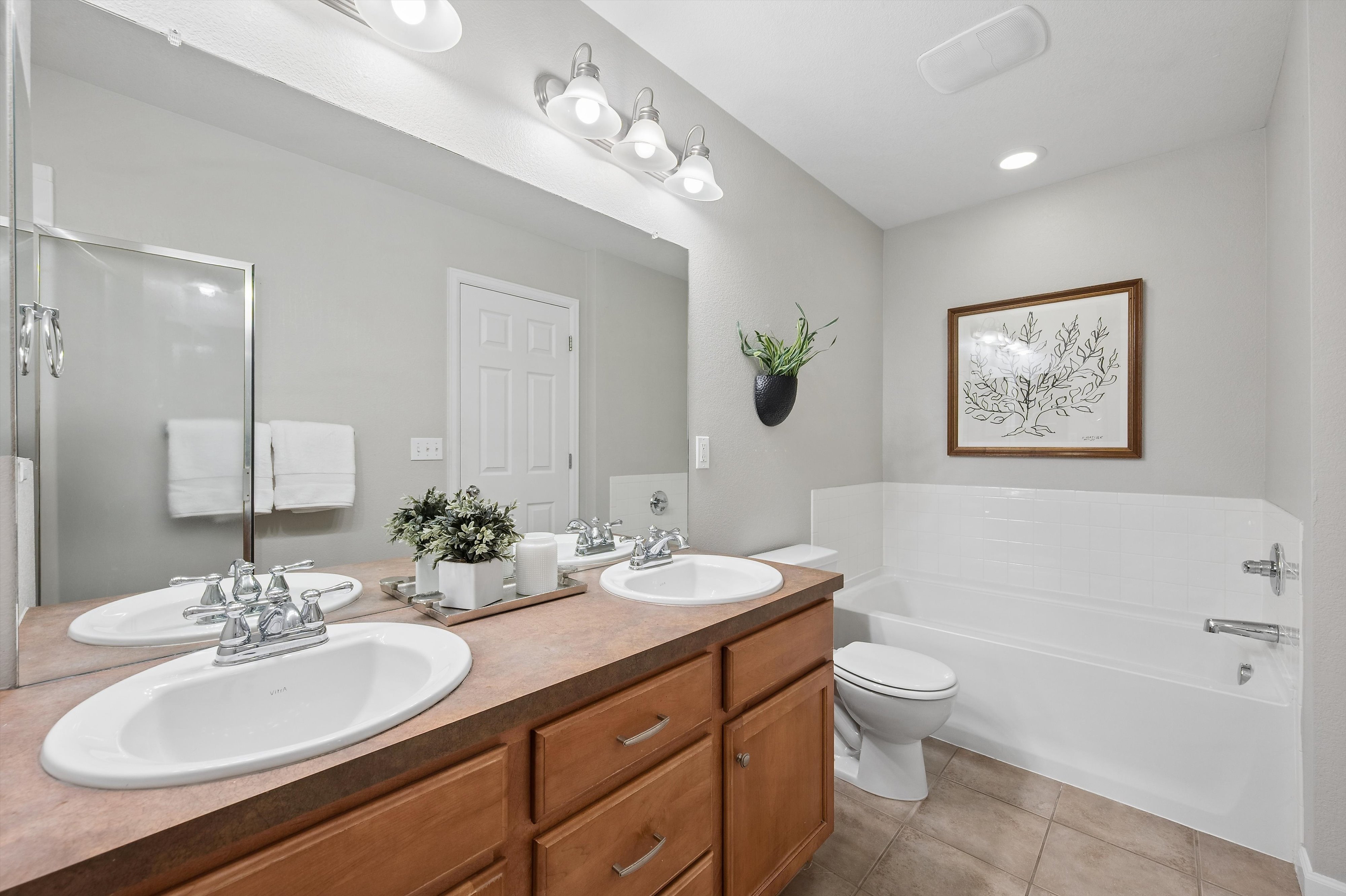  Charming Townhome In Sought After Central Park Location - 物件實景