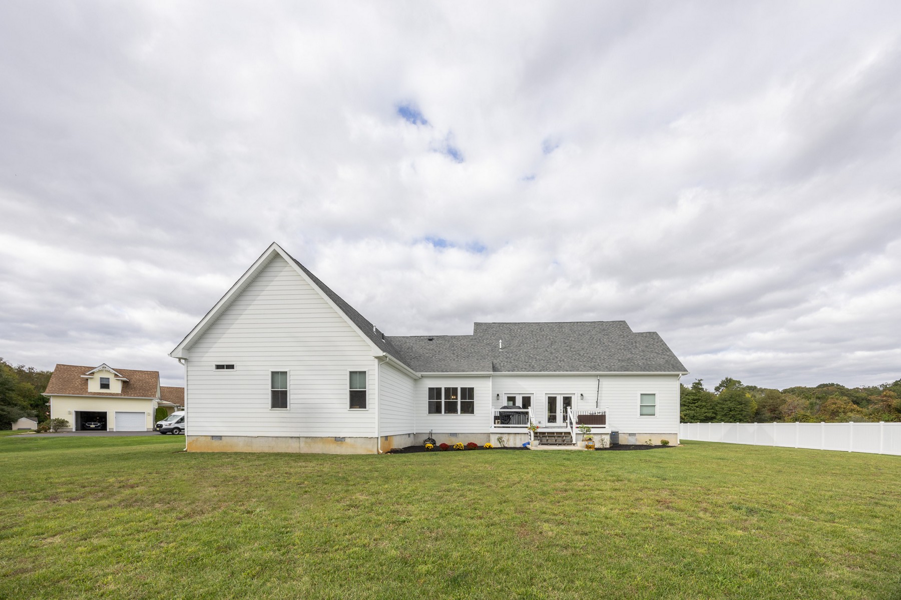  28 Queen Anne Court - 物件實景